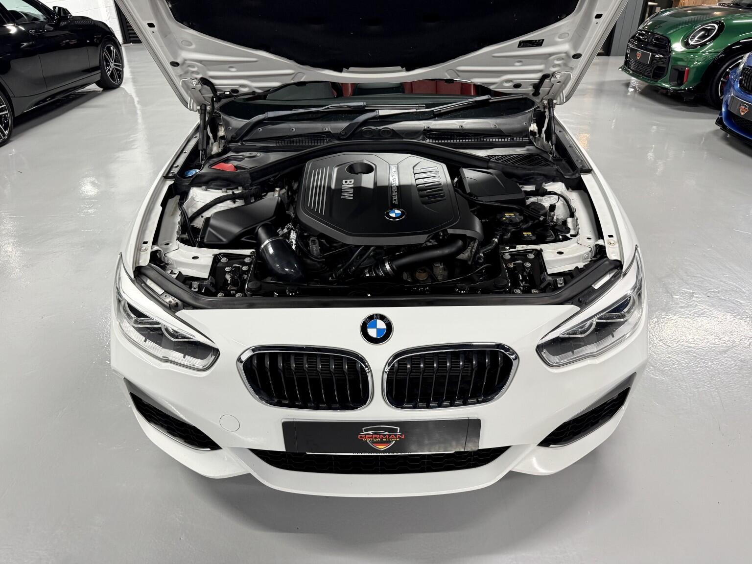 BMW 1 Series view 21