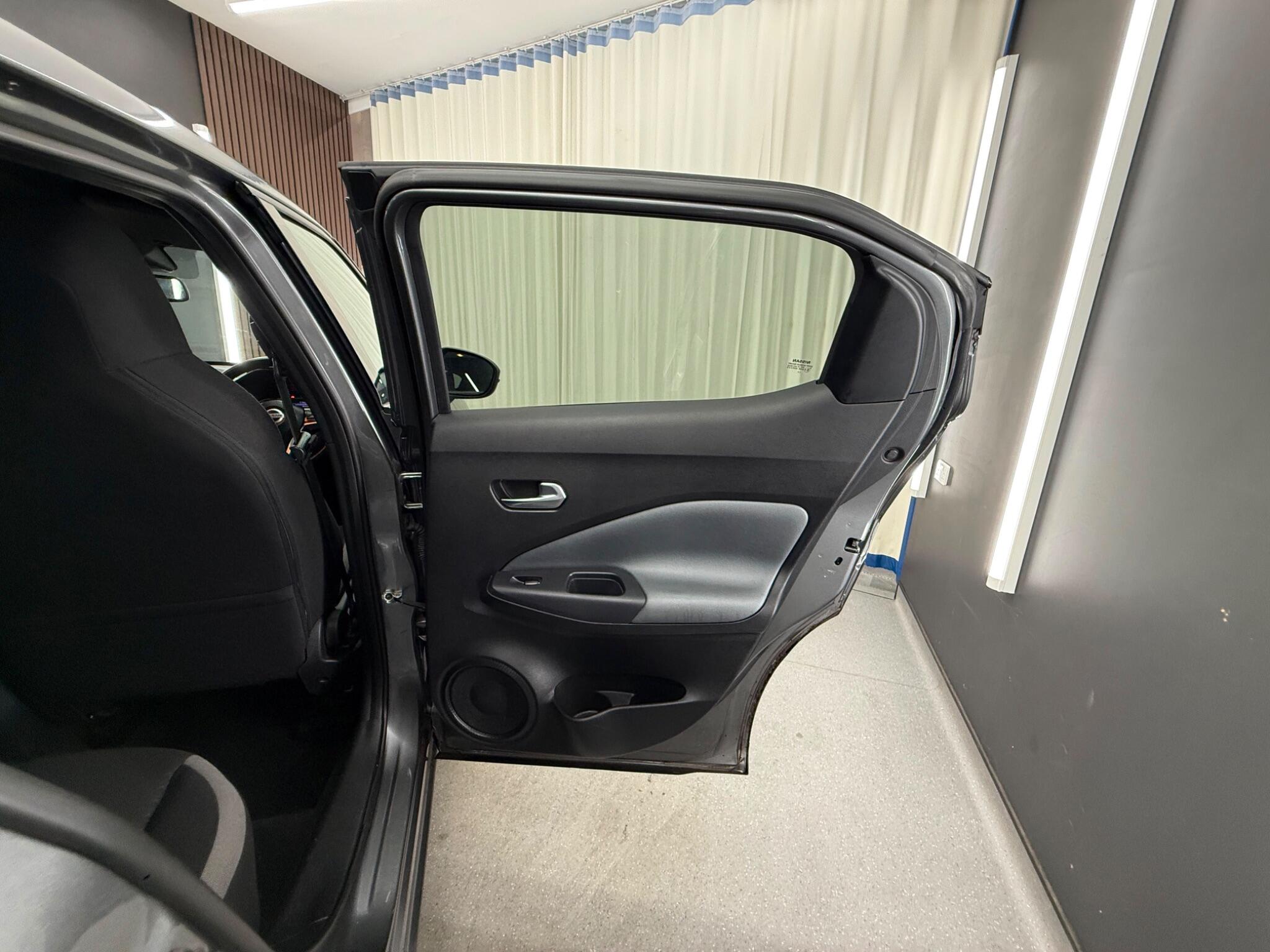 Nissan Juke view 15
