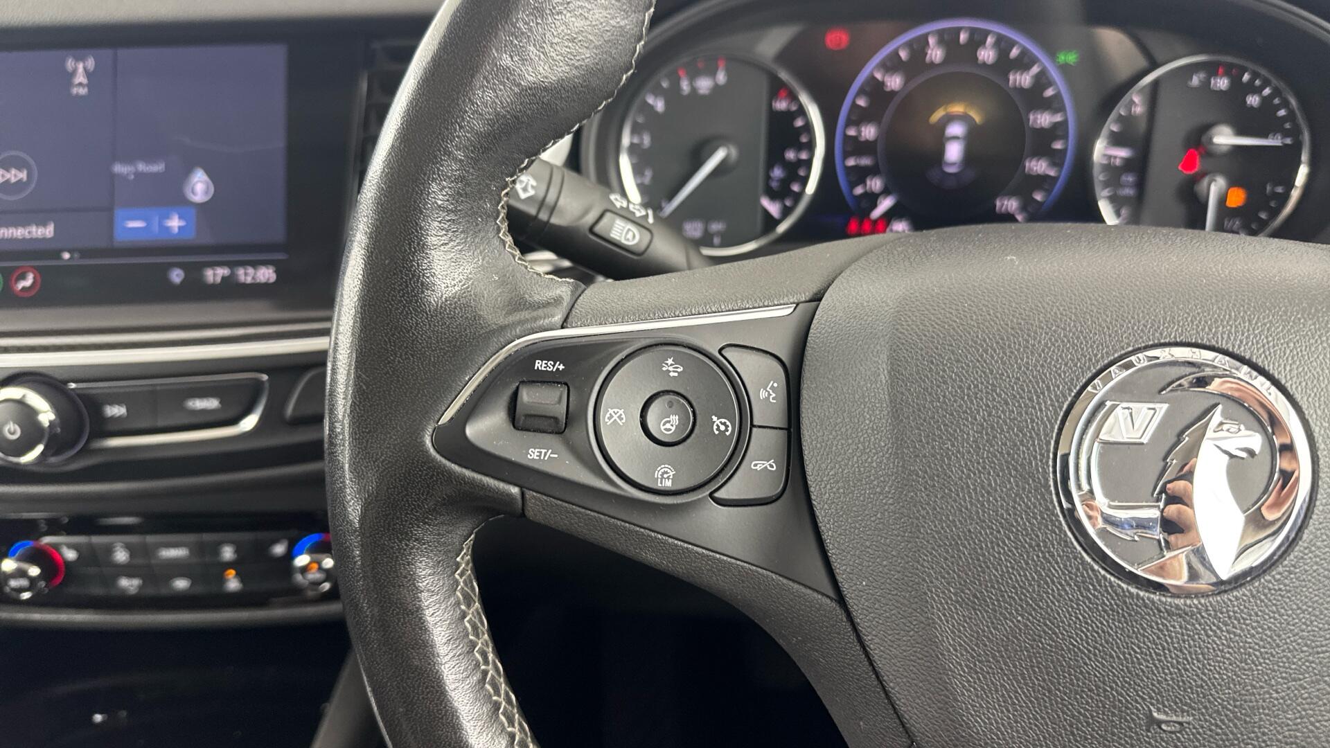 Vauxhall Insignia view 39