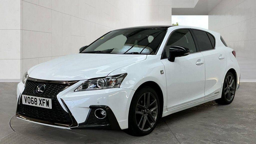 Lexus CT main image