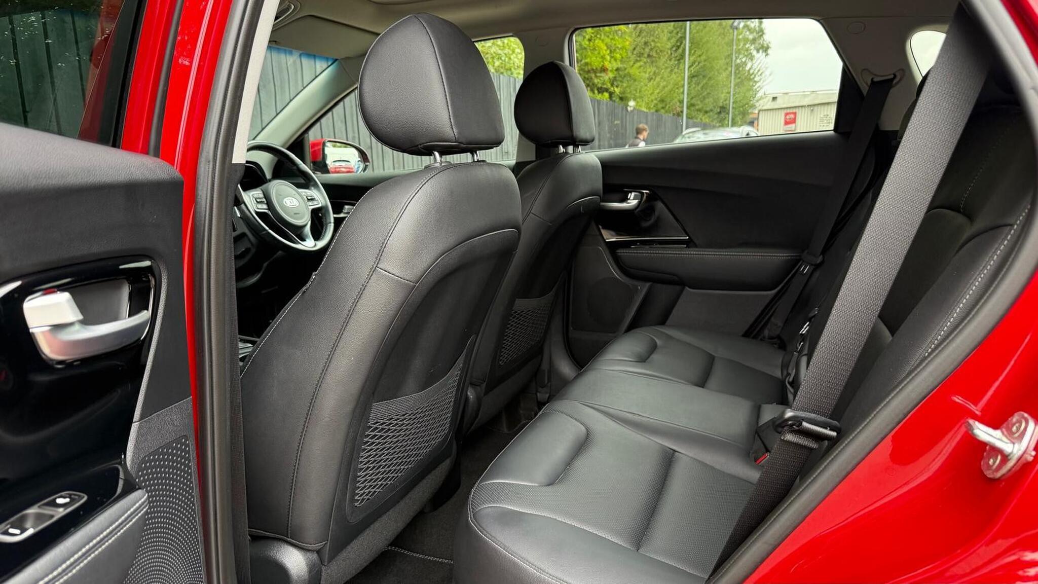 Kia Niro view 28