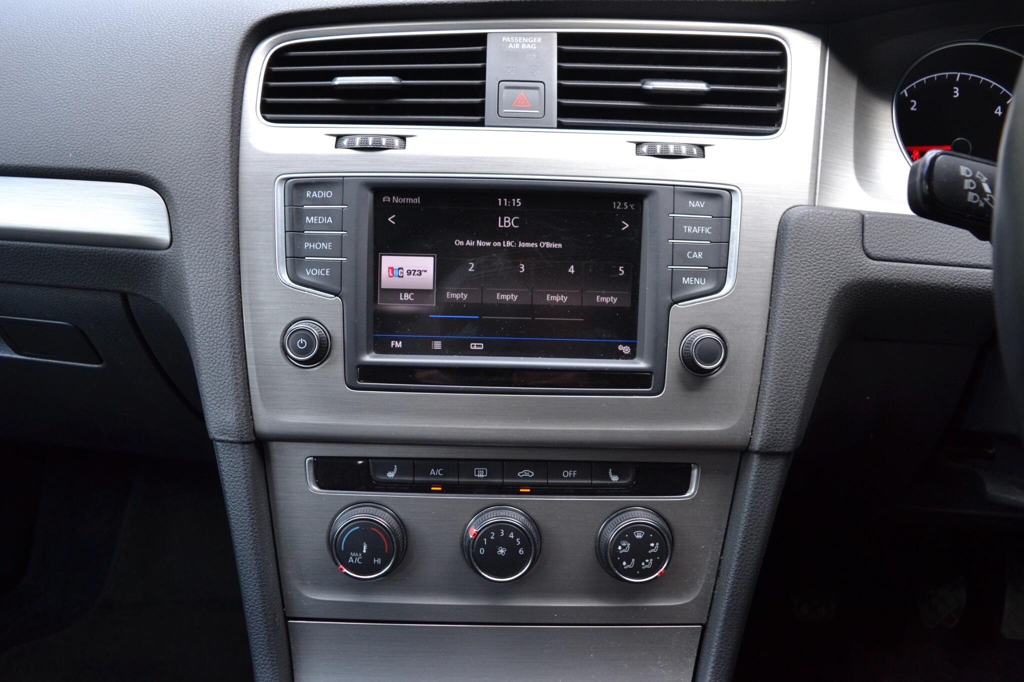 Volkswagen Golf view 28