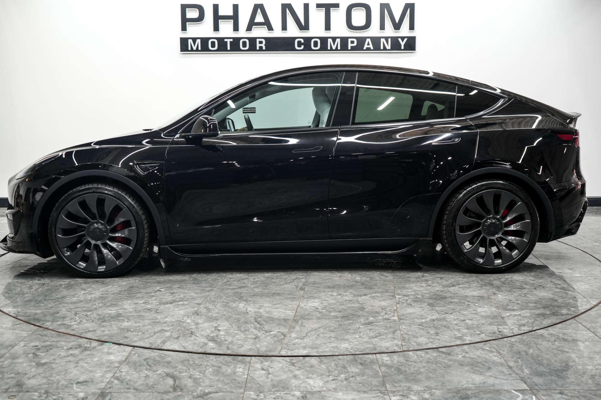 Tesla Model Y view 5