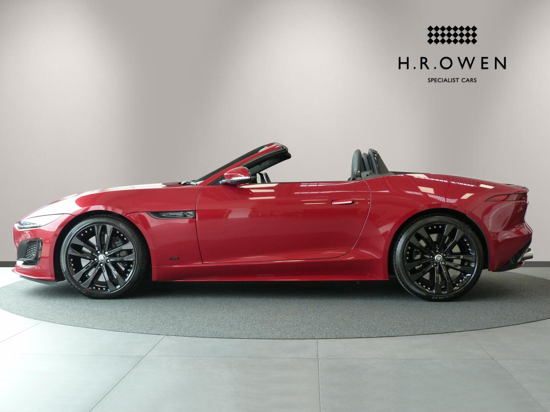 Jaguar F-Type view 7