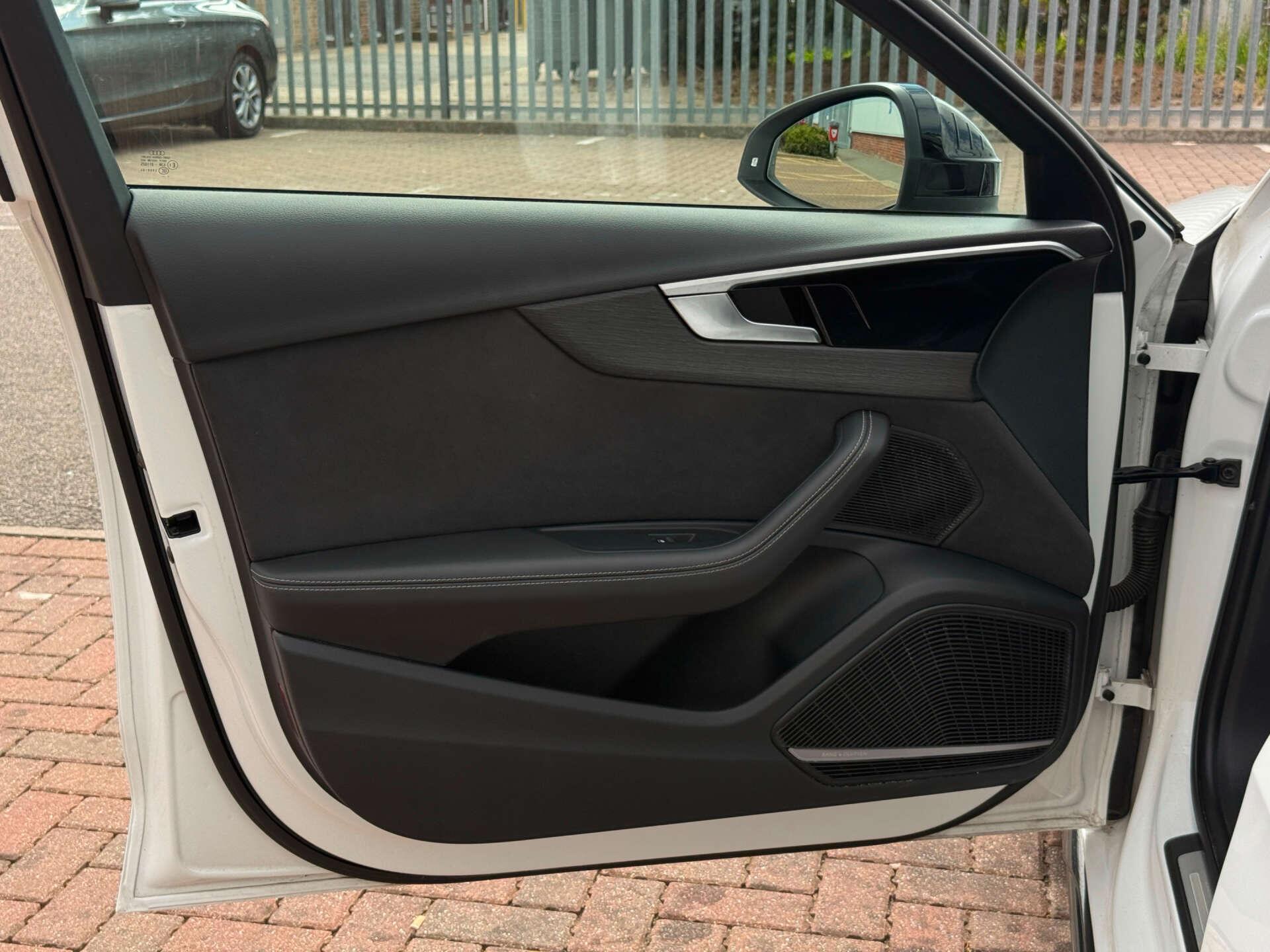 Audi A4 view 51