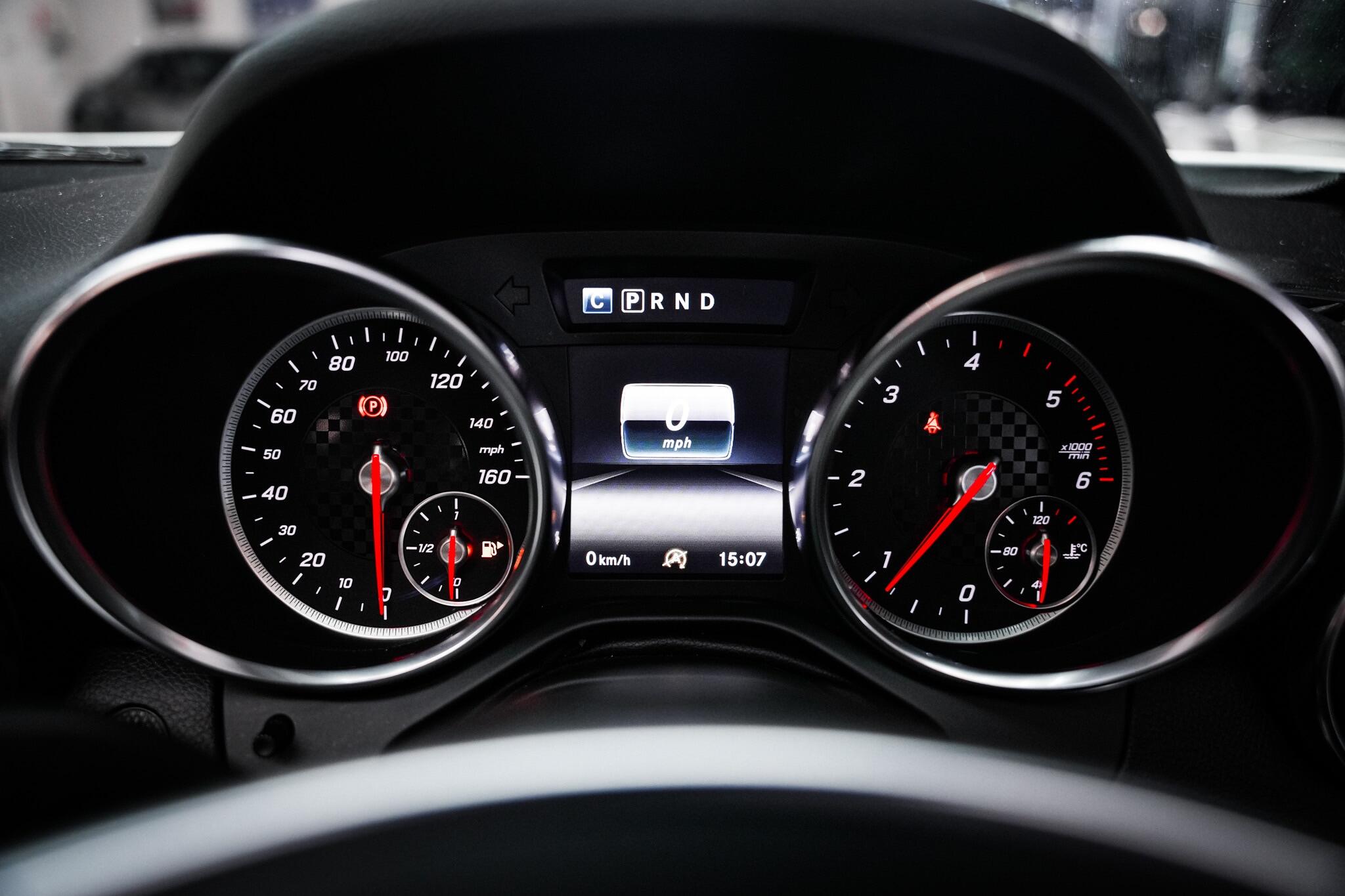 Mercedes-Benz SLC view 19