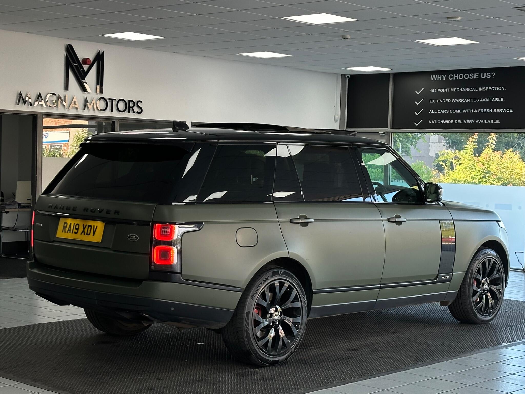 Land Rover Range Rover view 12