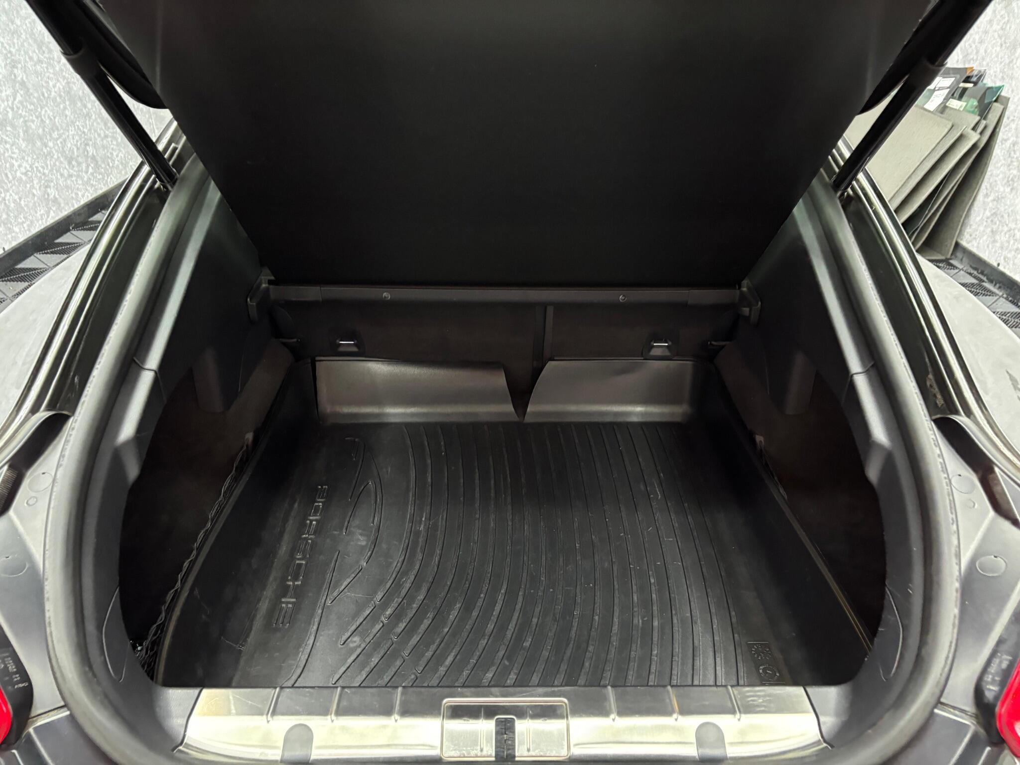 Porsche Panamera view 33