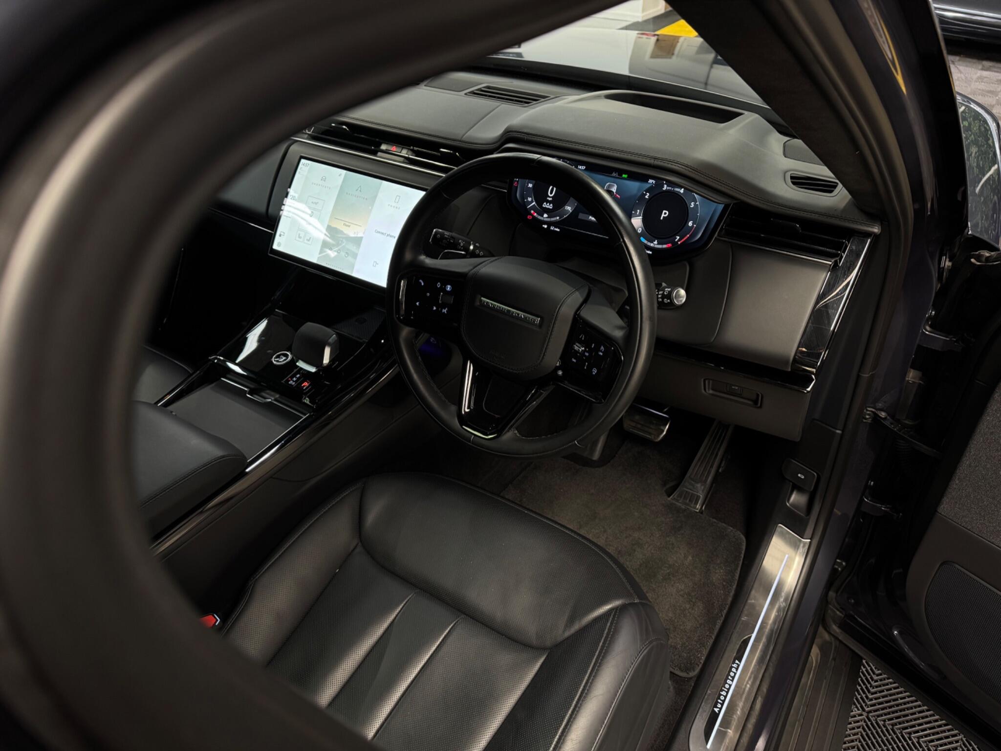 Land Rover Range Rover Sport view 16