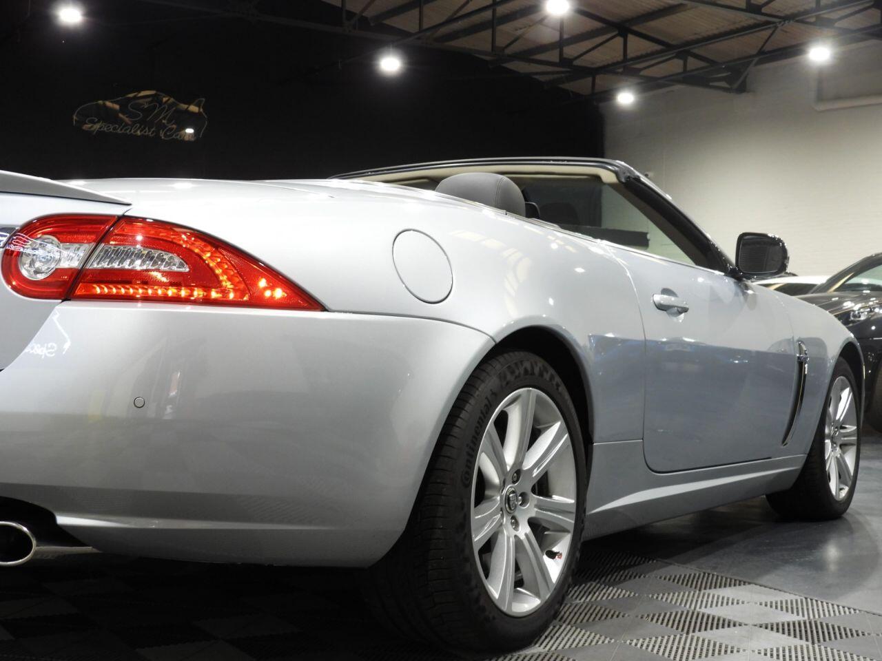 Jaguar XK view 3