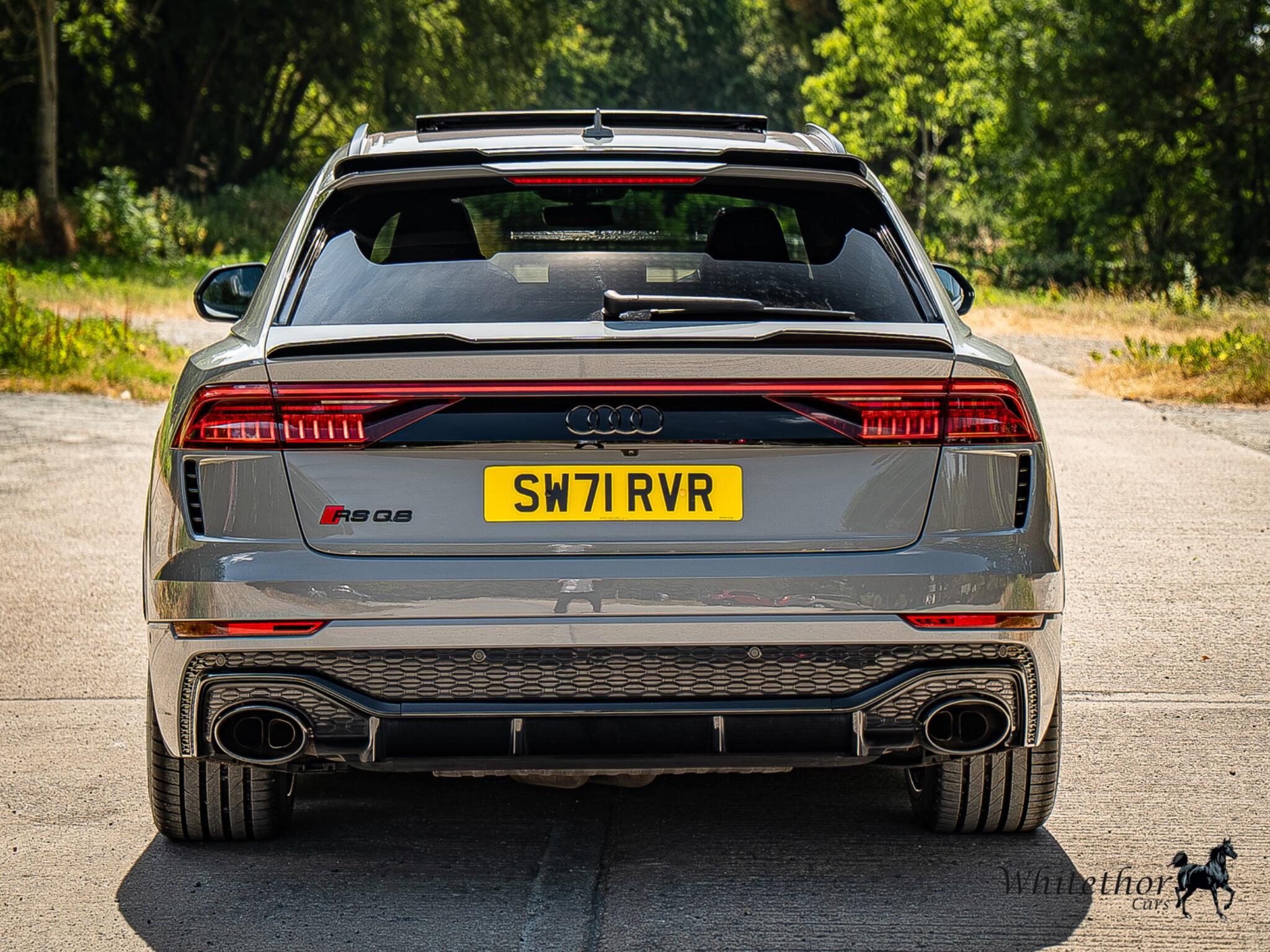 Audi RS Q8 view 41
