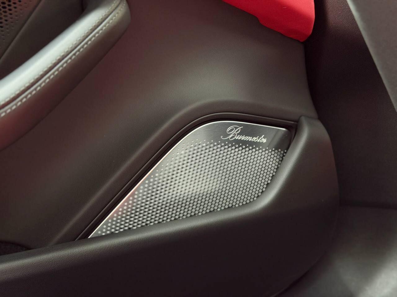 Porsche Taycan view 36