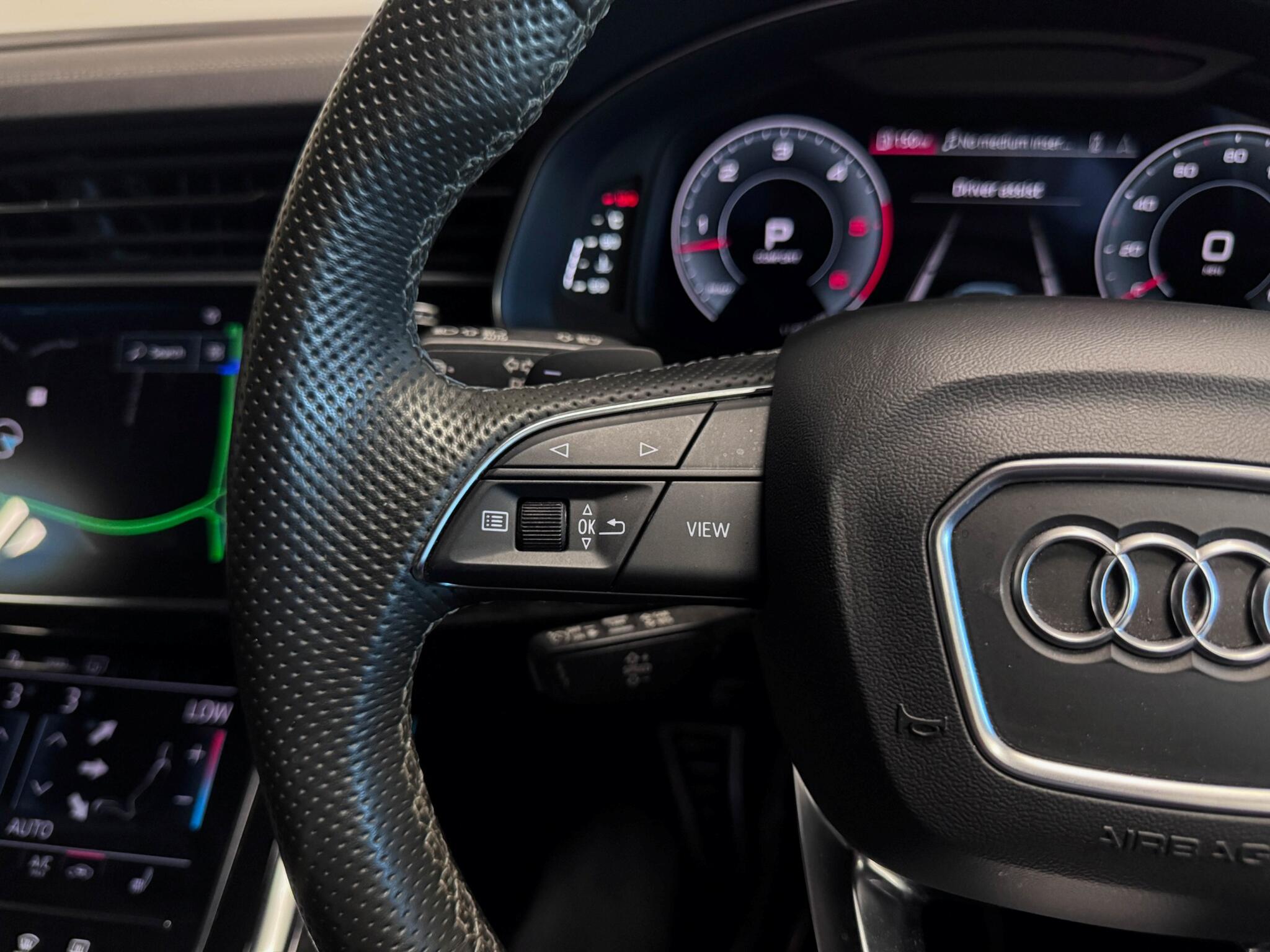 Audi Q8 view 13