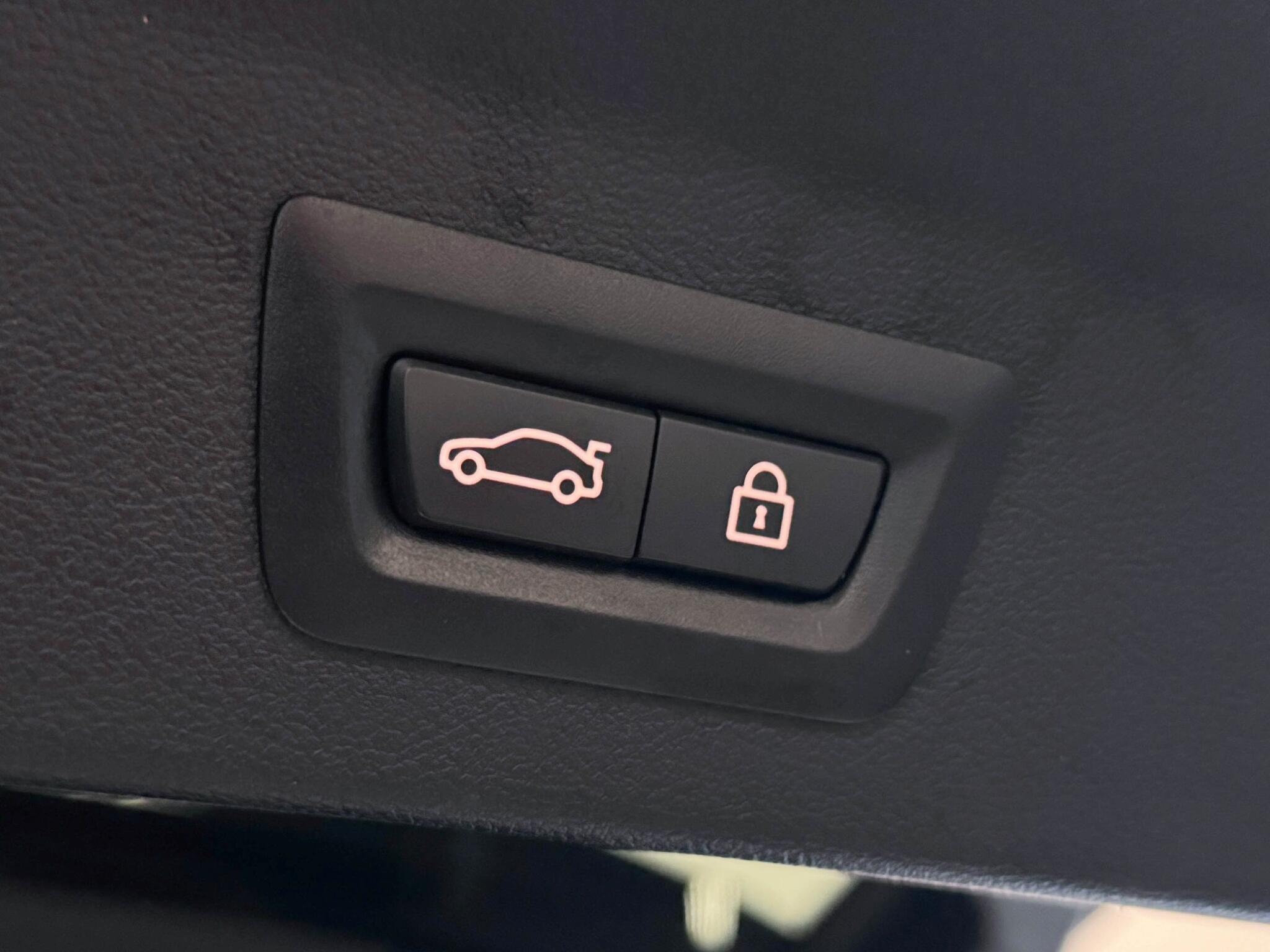 BMW X3 view 16
