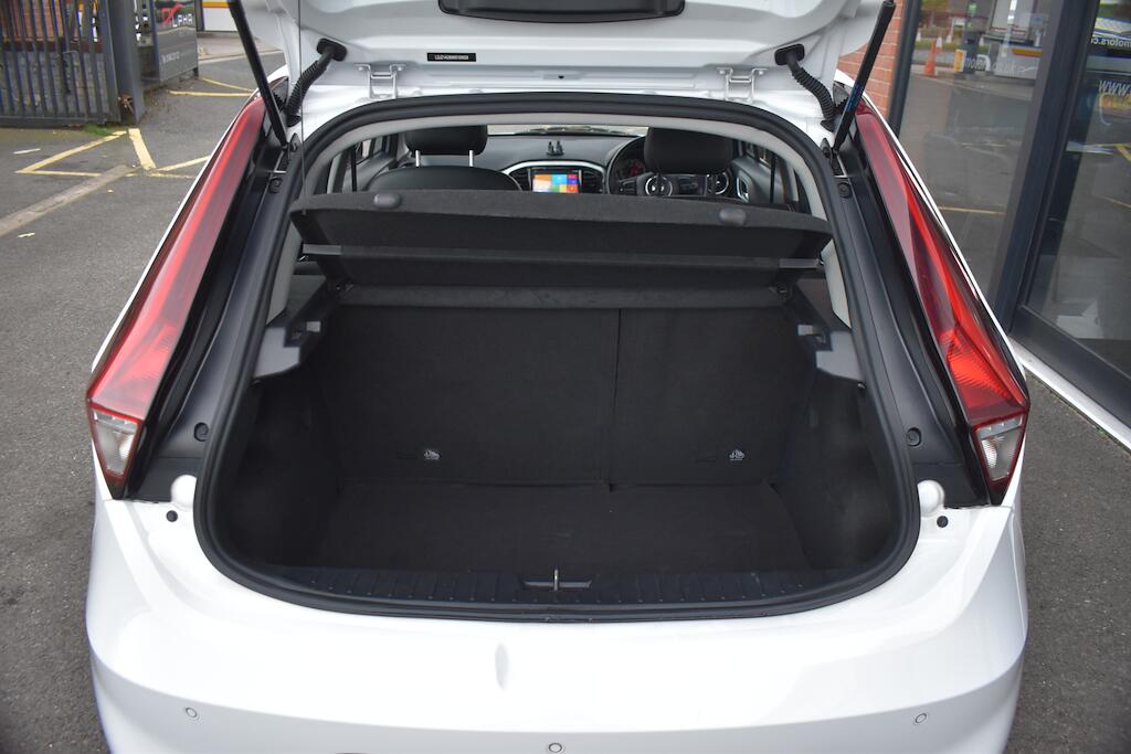 MG MG3 view 46