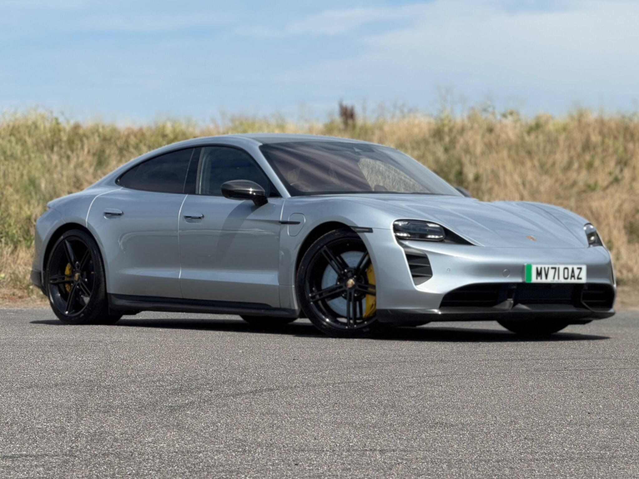 Porsche Taycan view 38
