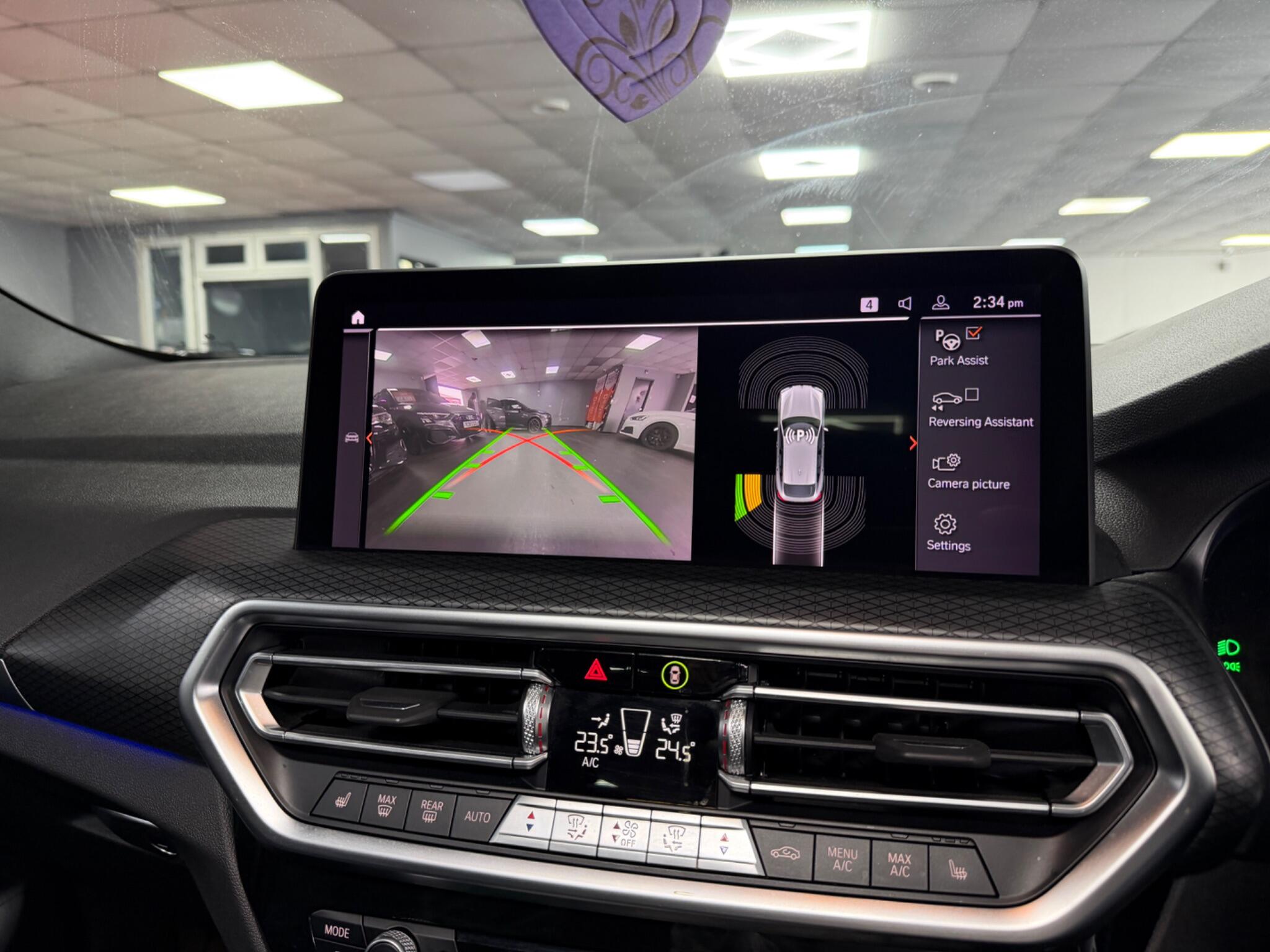 BMW X4 view 9