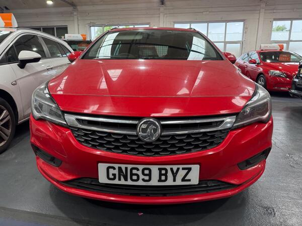 Red 2019 Vauxhall Astra 1.6CDTi Design (136ps) (s/s) Sport Tourer Estate Front-wheel drive Manual