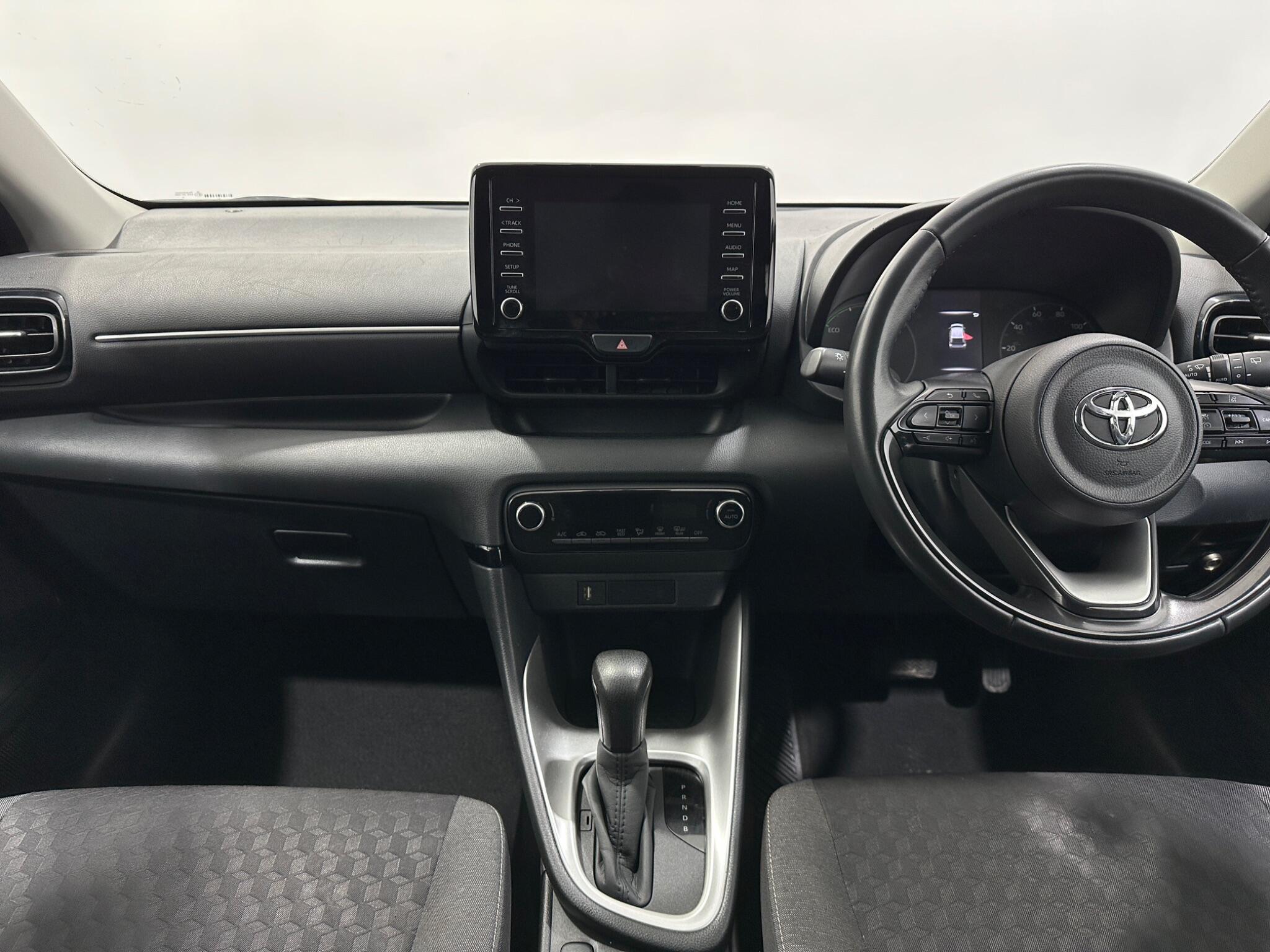 Toyota Yaris view 19