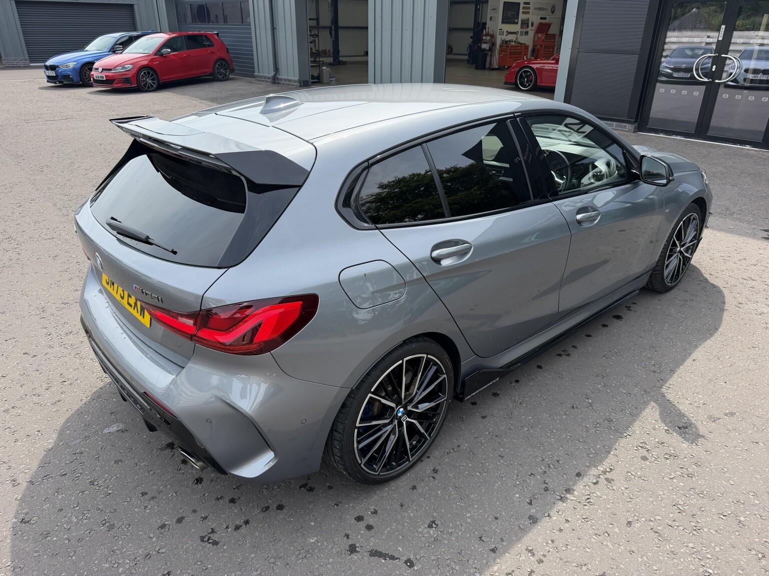 BMW 1 Series view 28