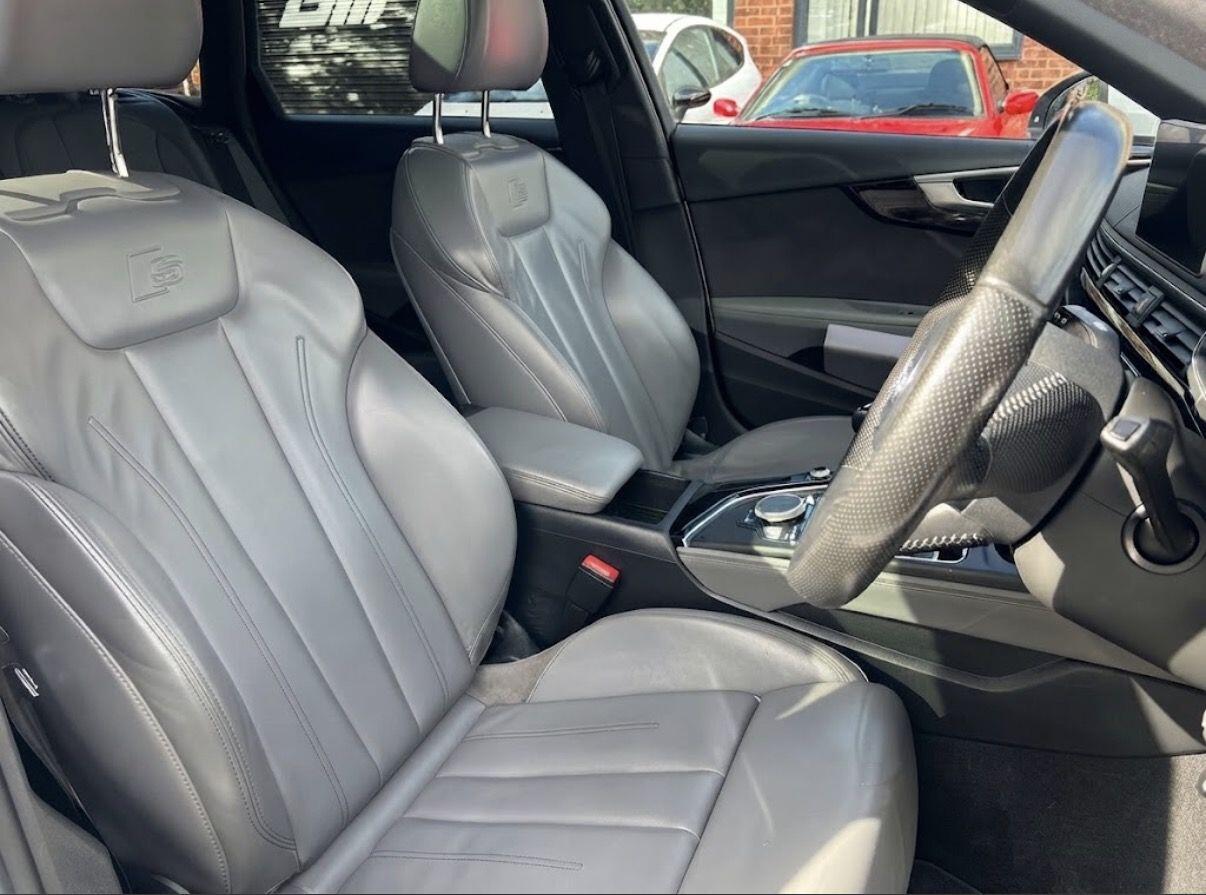 Audi A4 view 13