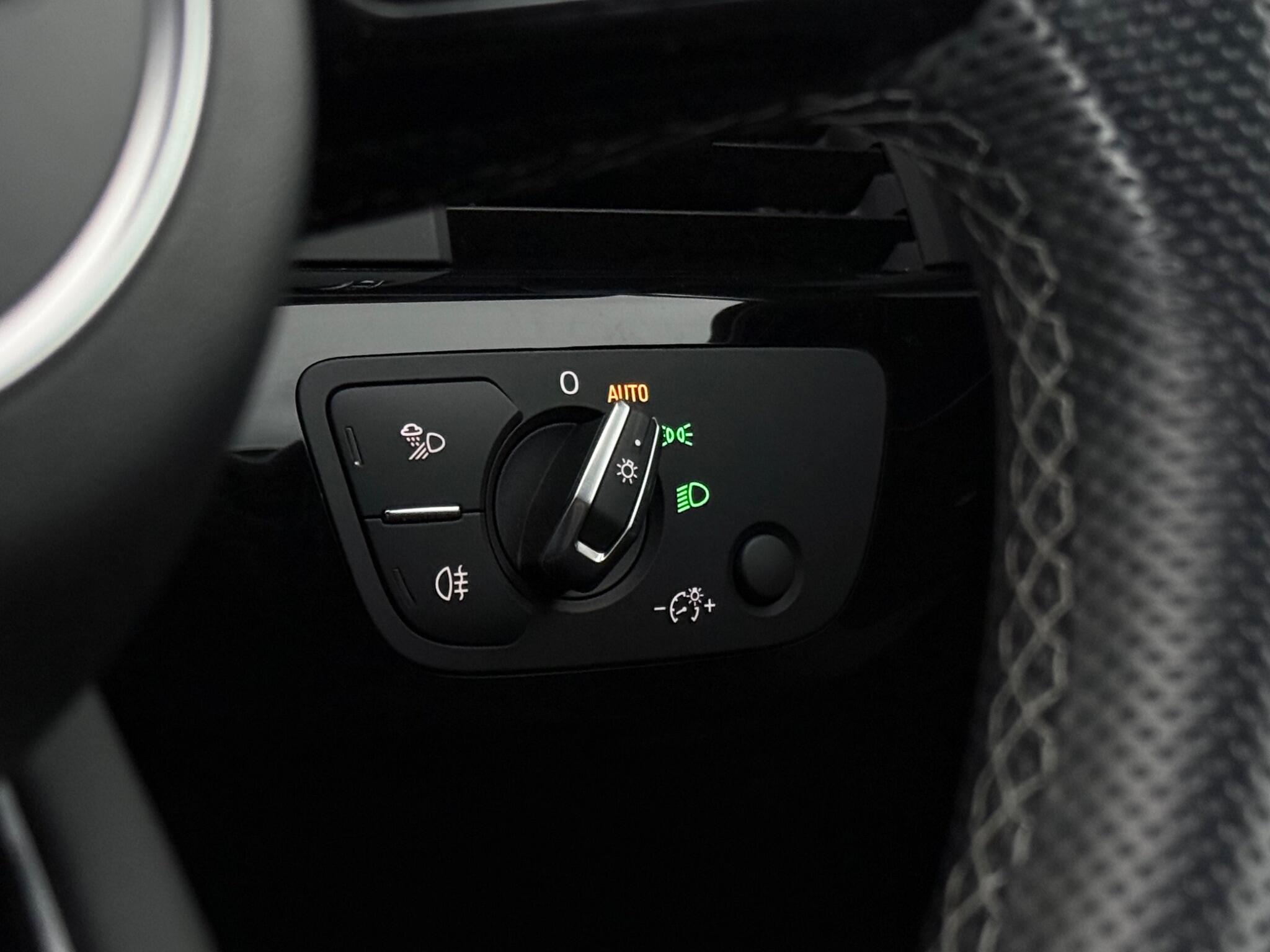 Audi A4 view 17