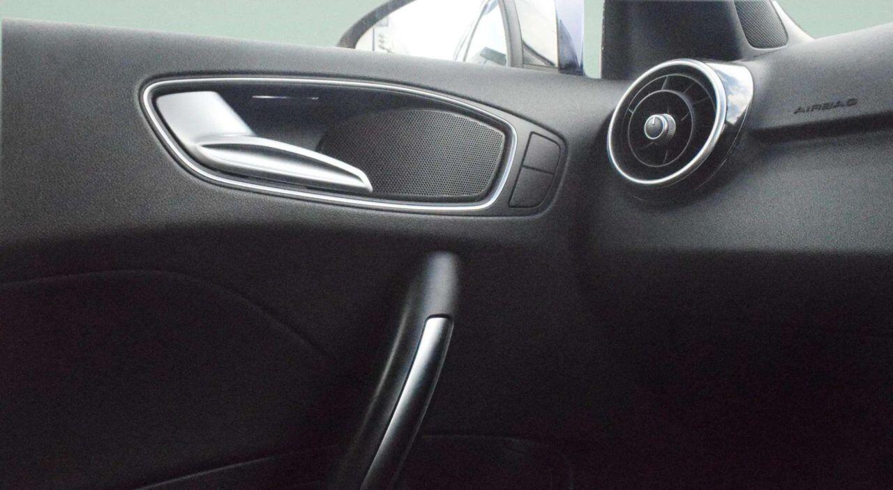 Audi S1 view 31