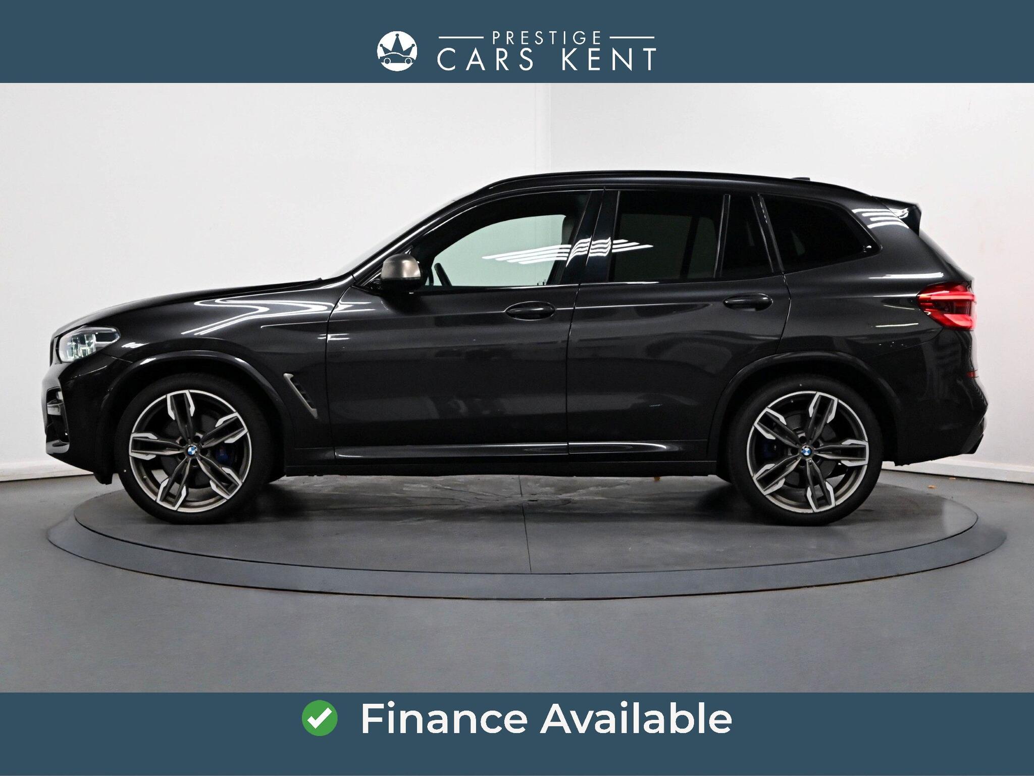 BMW X3 view 4