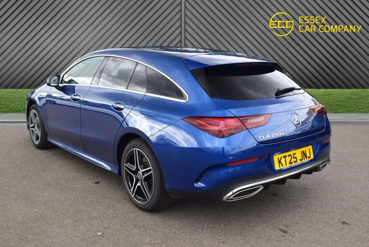 Mercedes-Benz Cla view 12