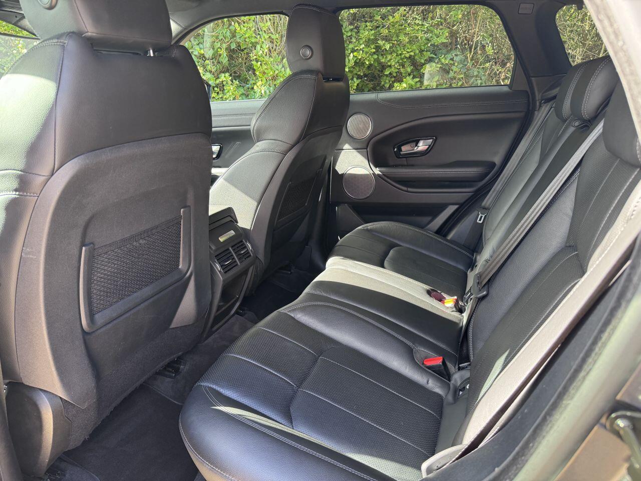 Land Rover Range Rover Evoque view 32