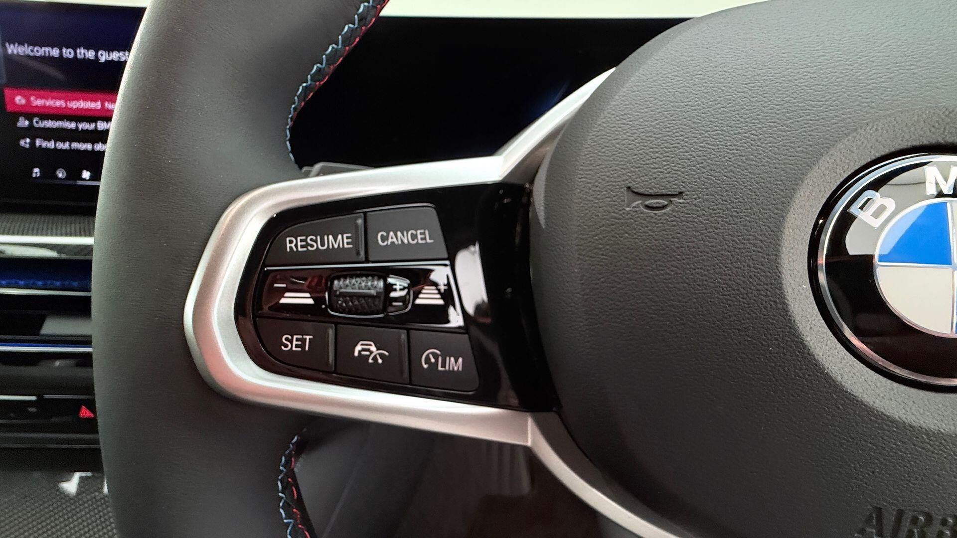 BMW I4 view 17