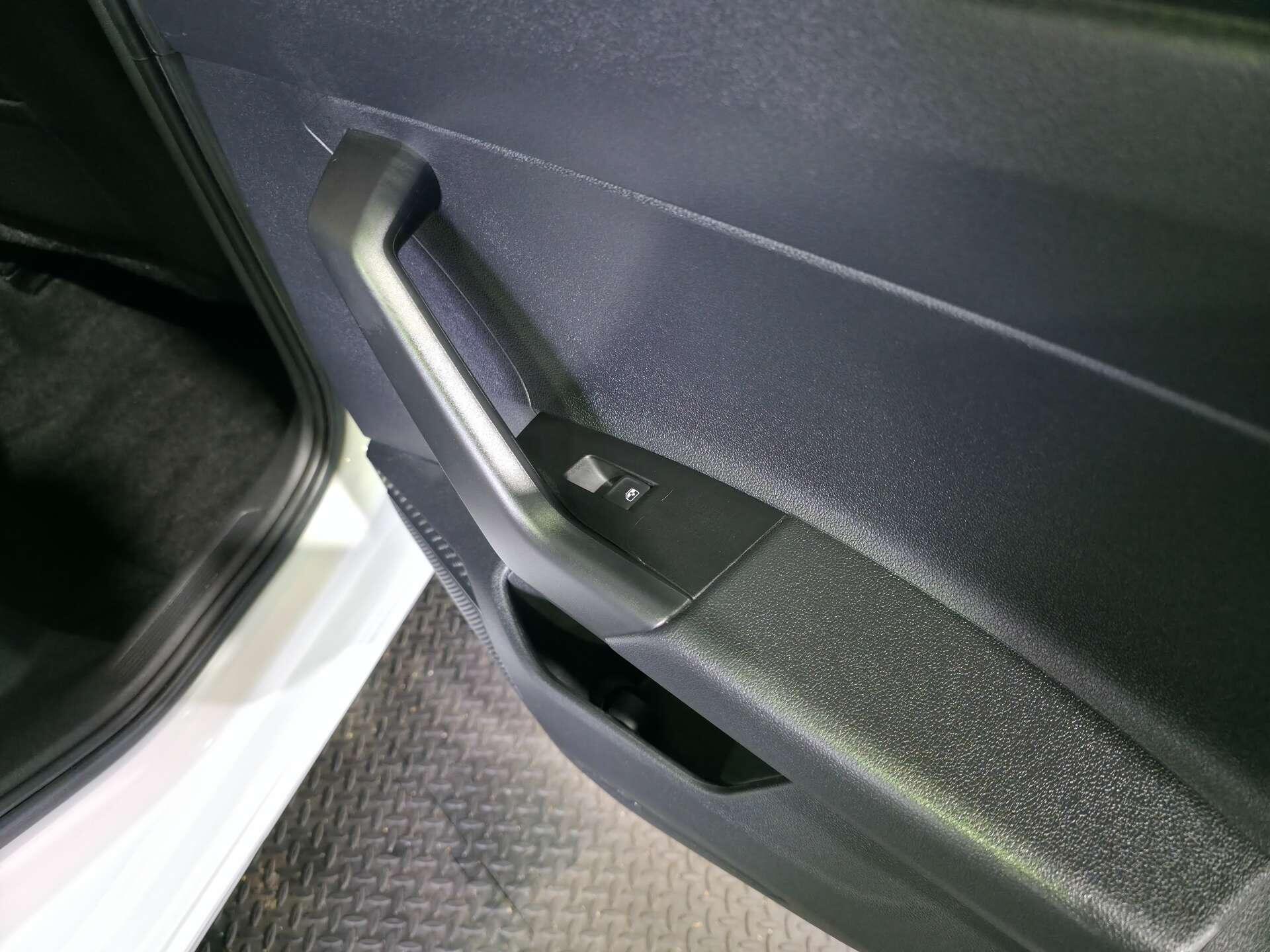 Volkswagen Polo view 45