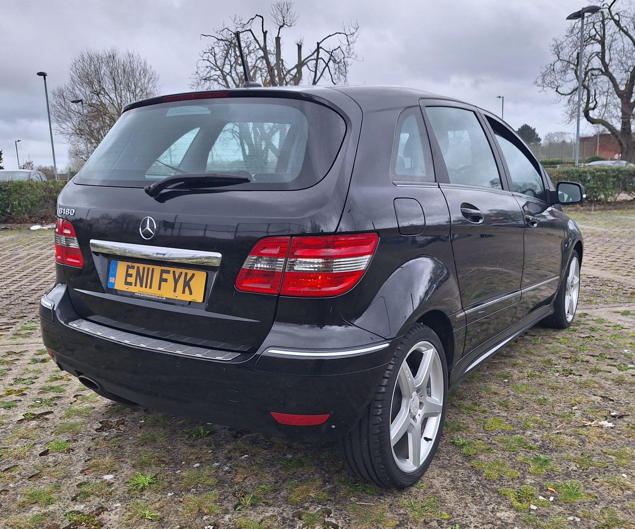 Mercedes-Benz B-Class view 5