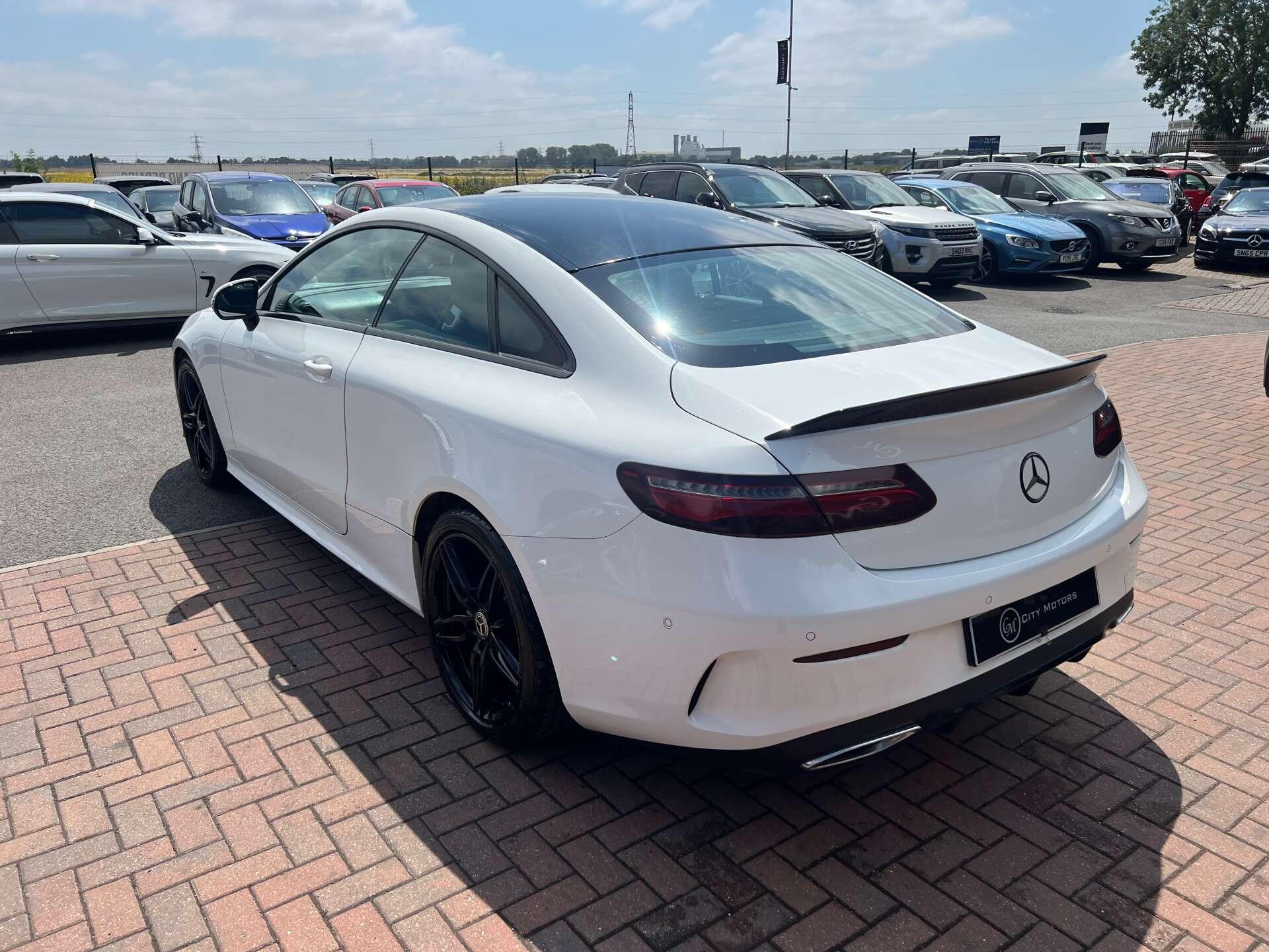 Mercedes-Benz E-Class view 10