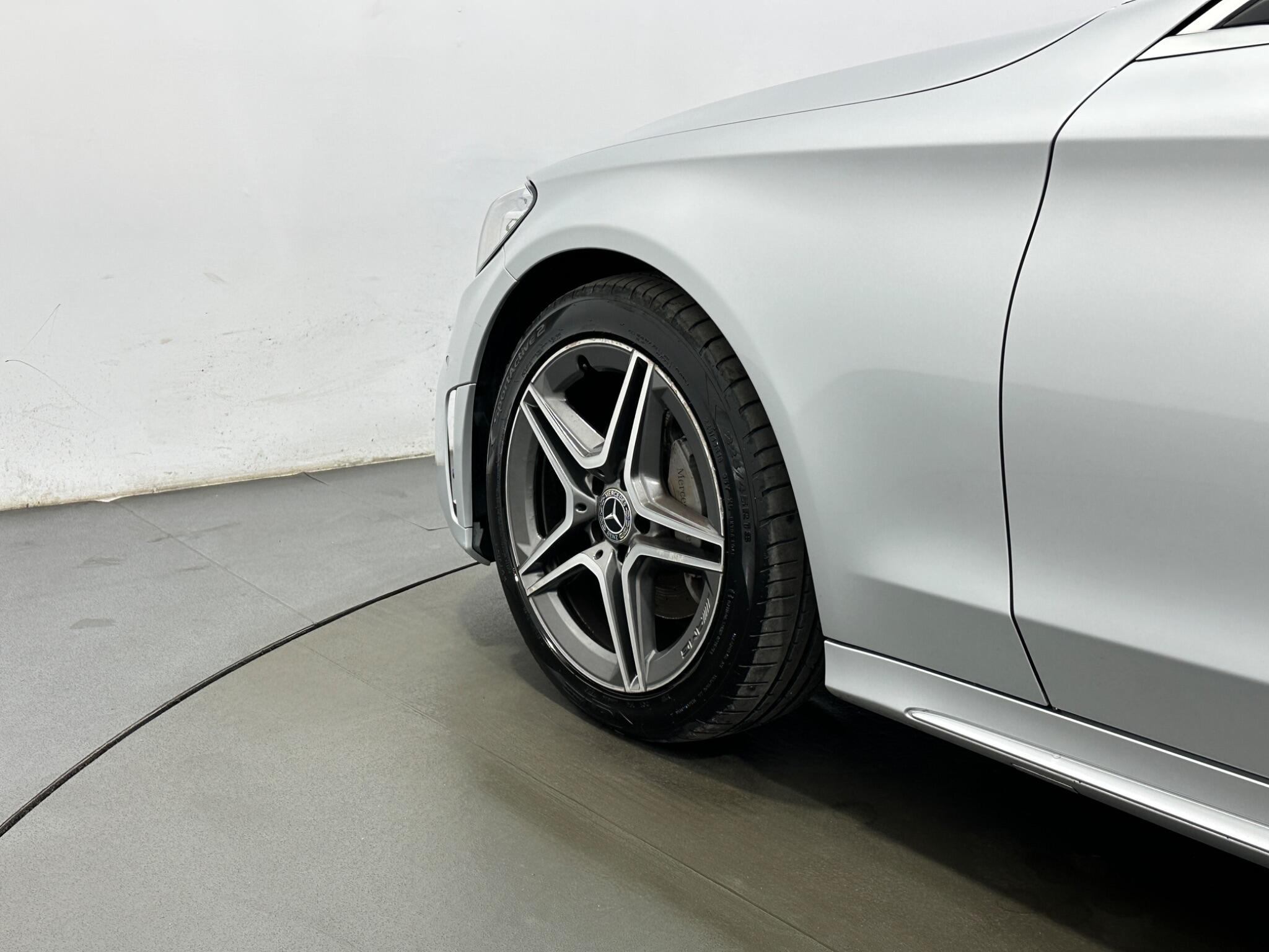 Mercedes-Benz C-Class view 50