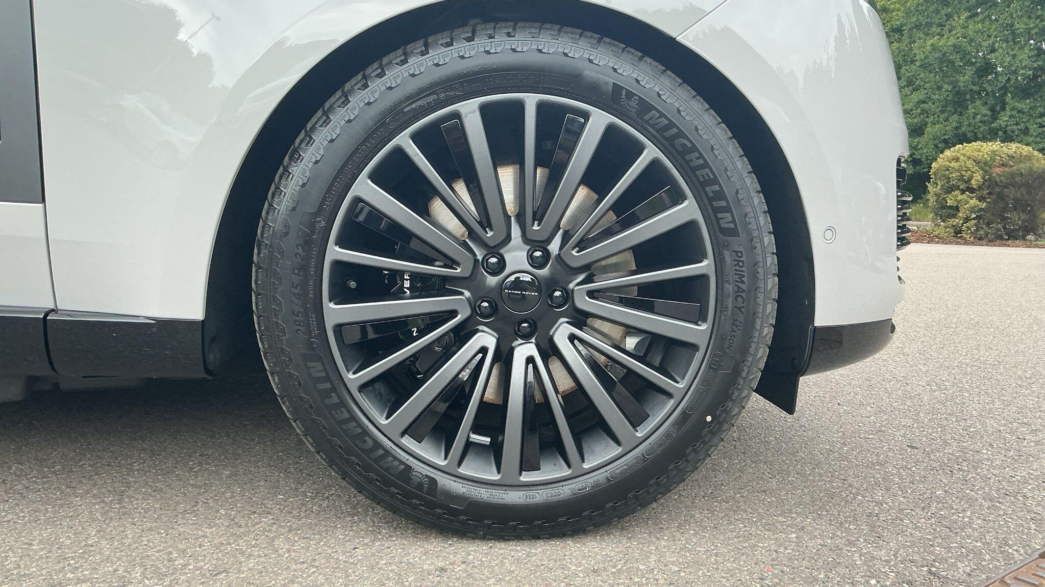 Land Rover Range Rover view 15
