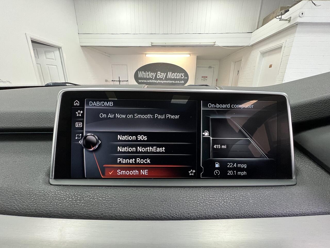 BMW X5 view 11