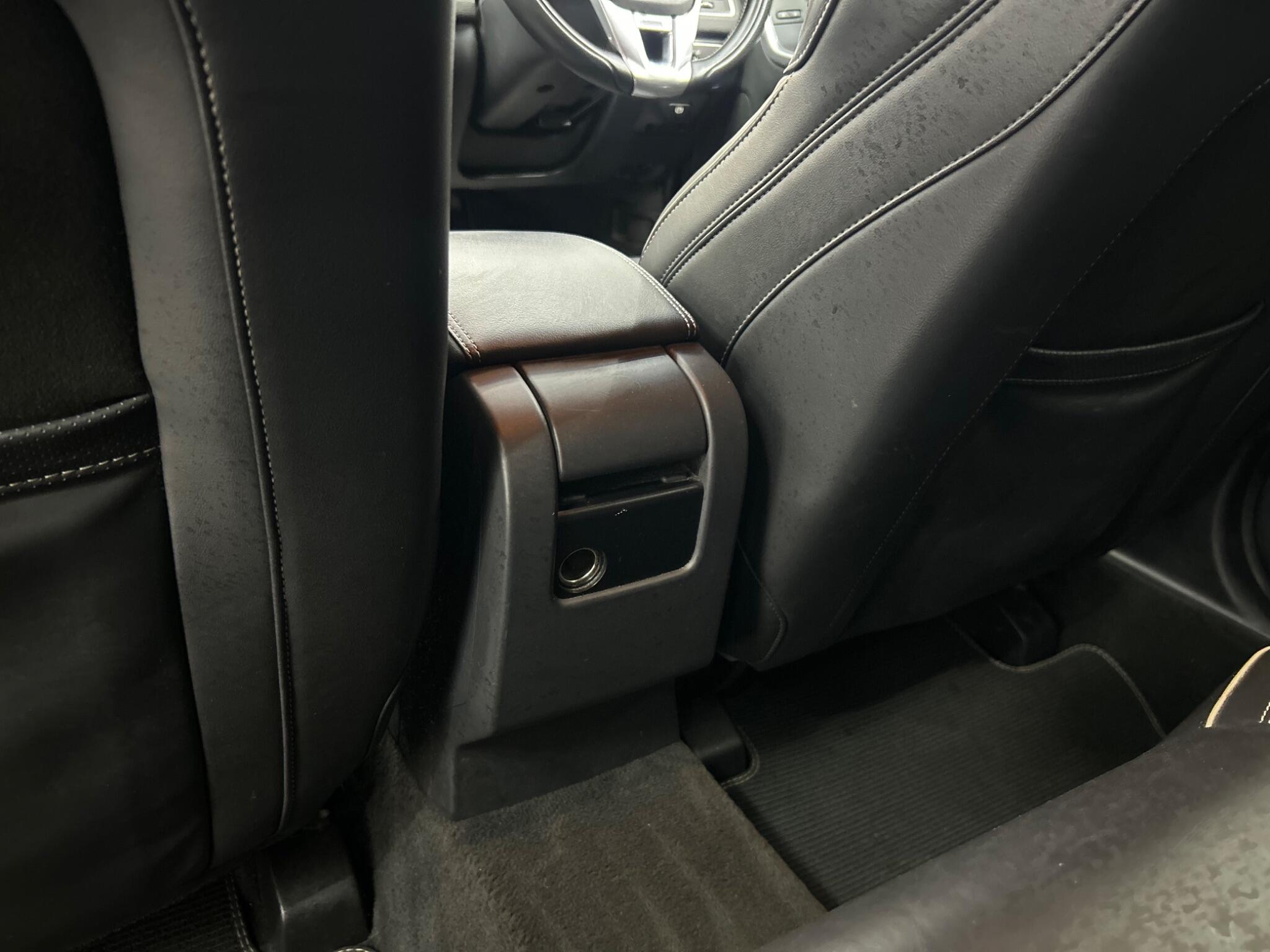 Volvo XC60 view 21