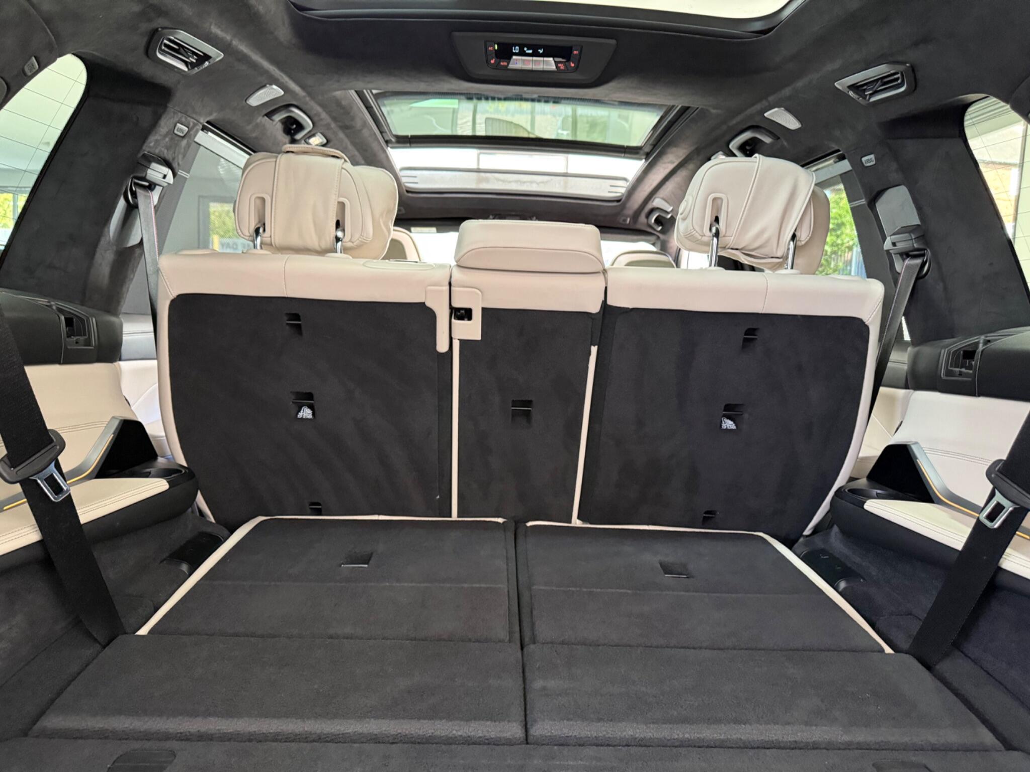 BMW X7 view 52