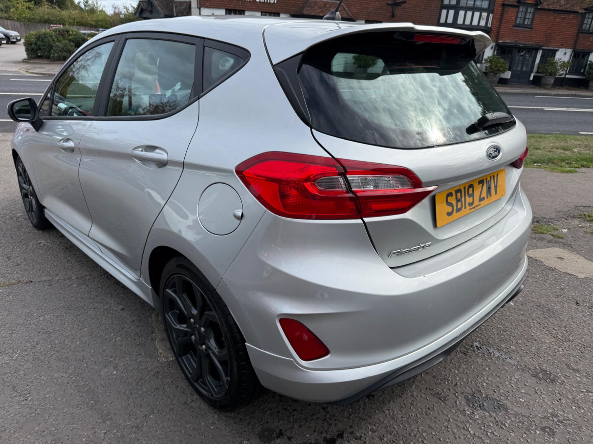 Ford Fiesta view 6