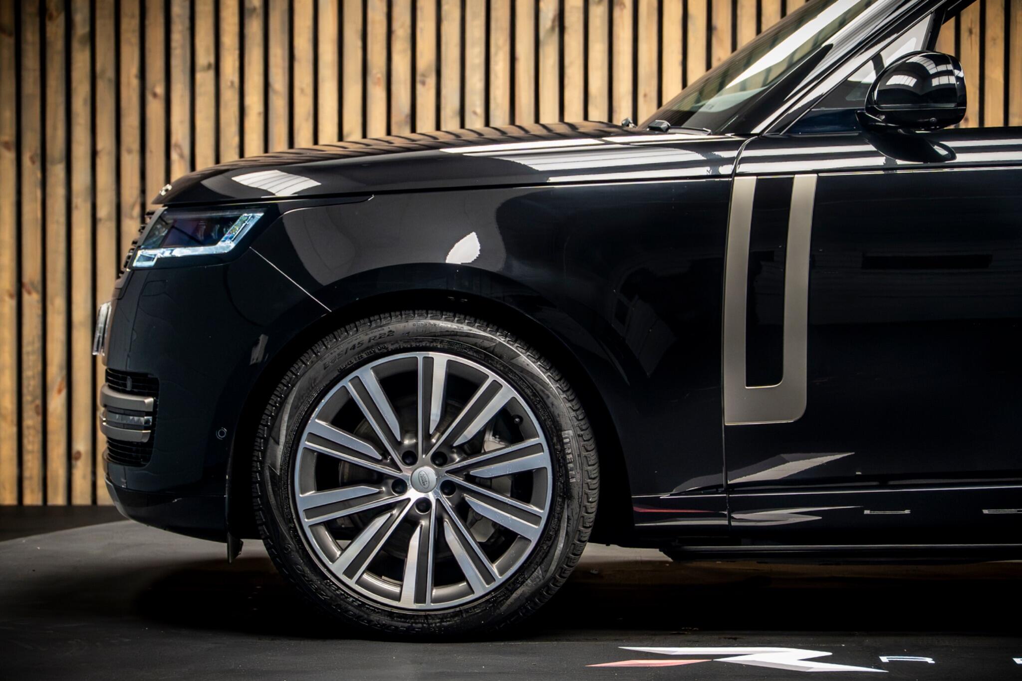 Land Rover Range Rover view 9