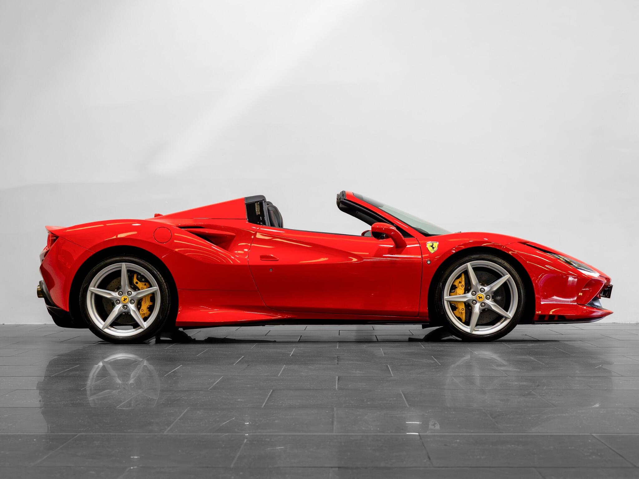 Ferrari F8 Tributo view 7