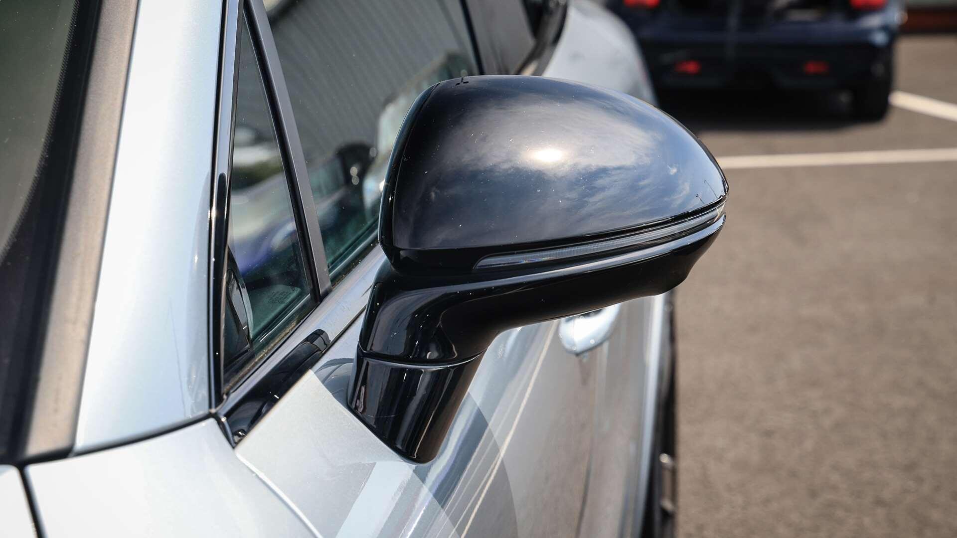 Porsche Cayenne view 30