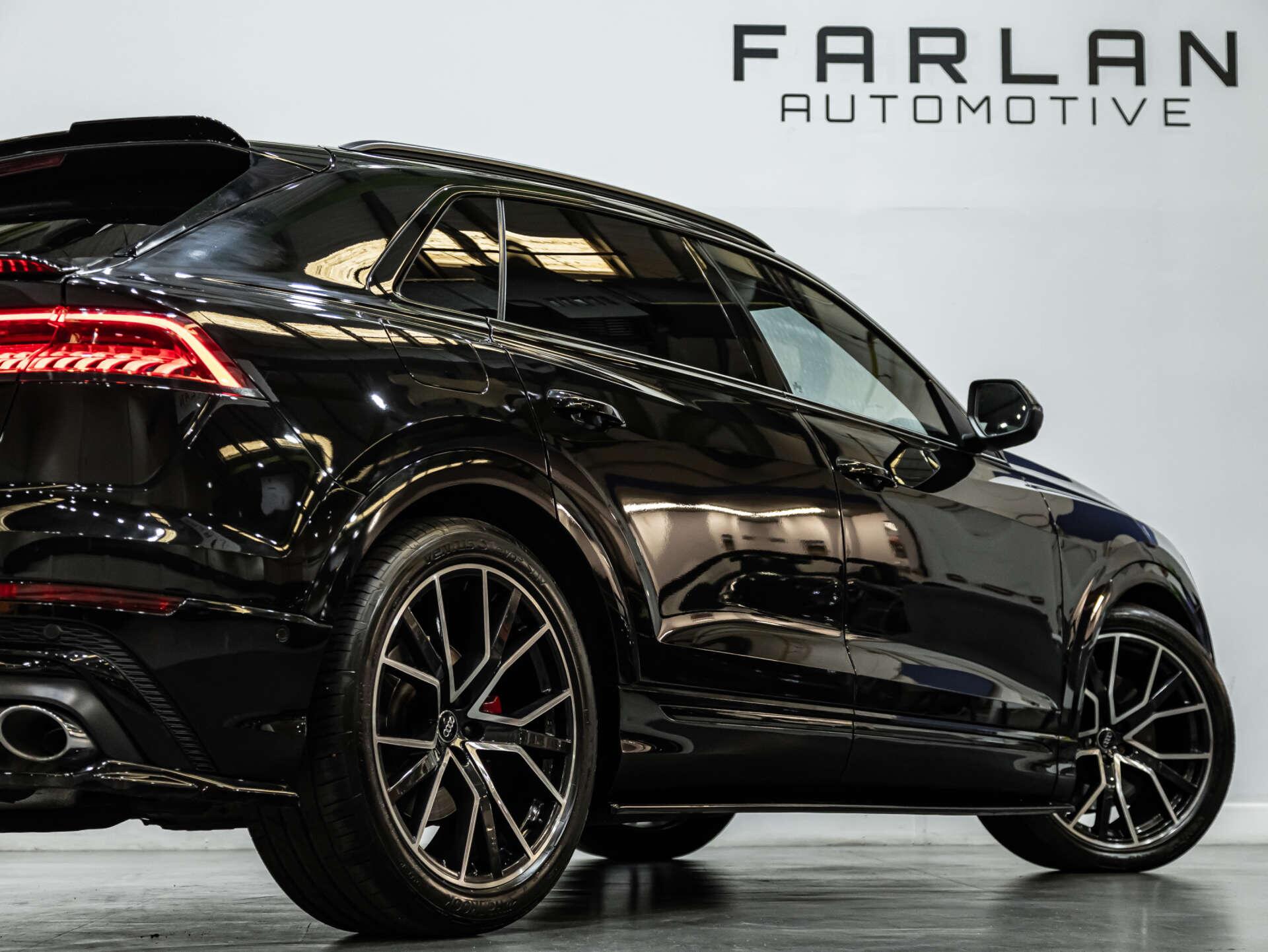 Audi SQ8 view 74