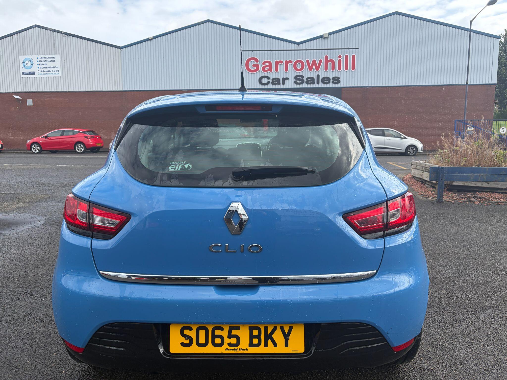 Renault Clio view 9