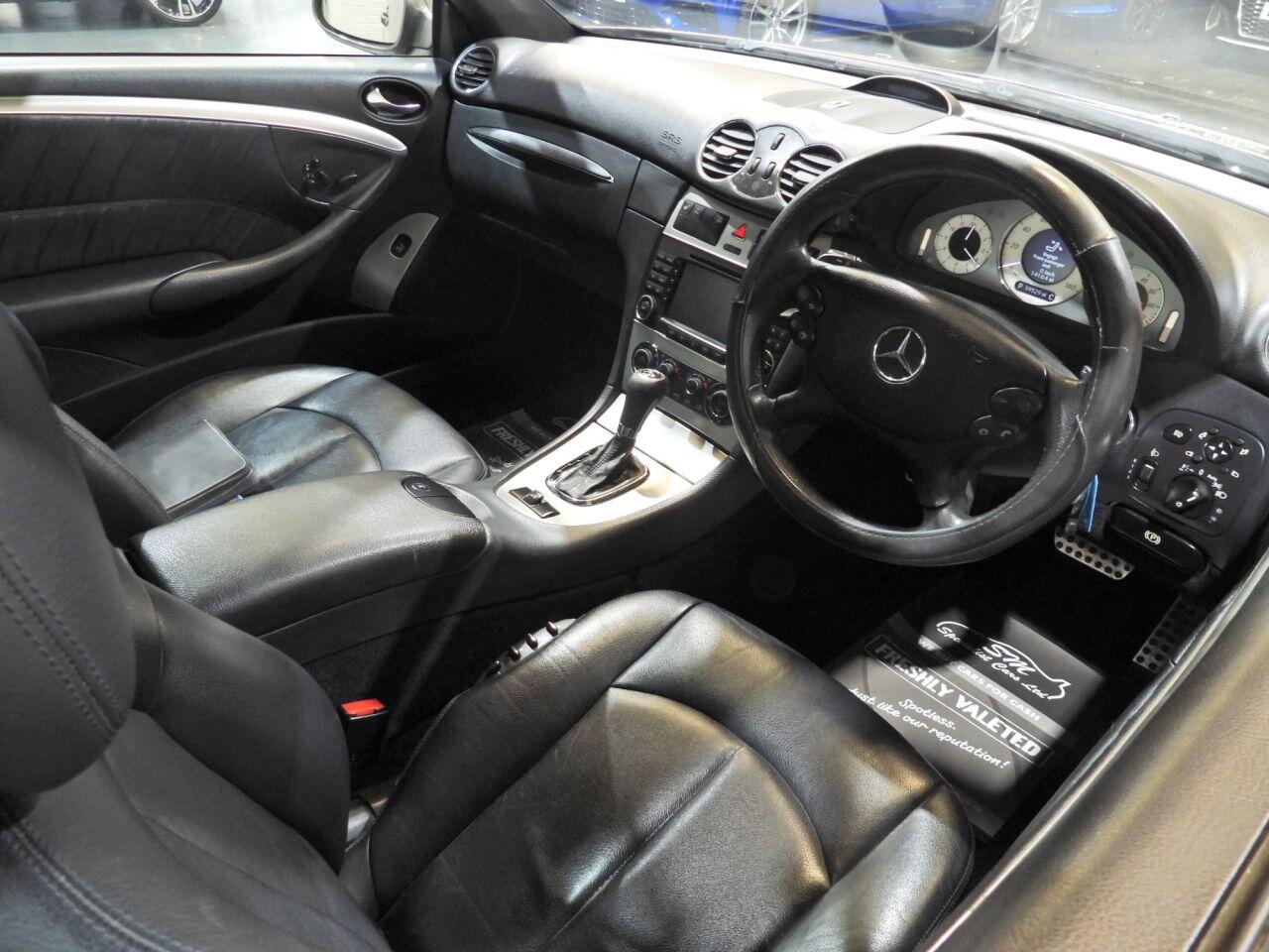 Mercedes-Benz CLK view 3
