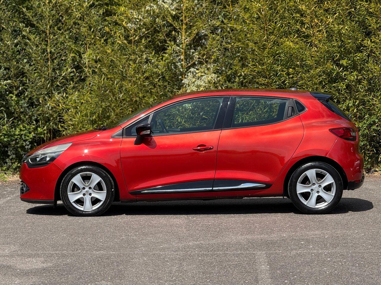 Renault Clio view 4