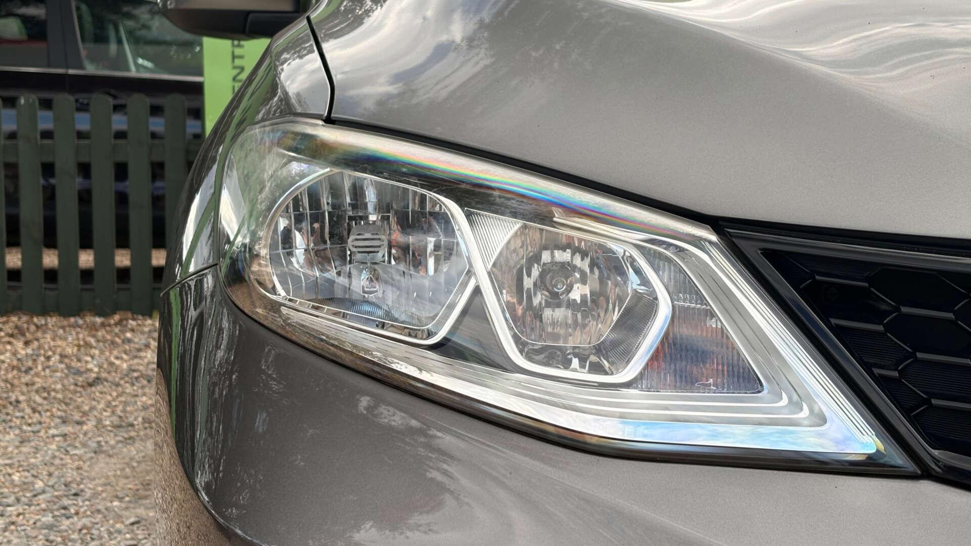 Nissan Pulsar view 38