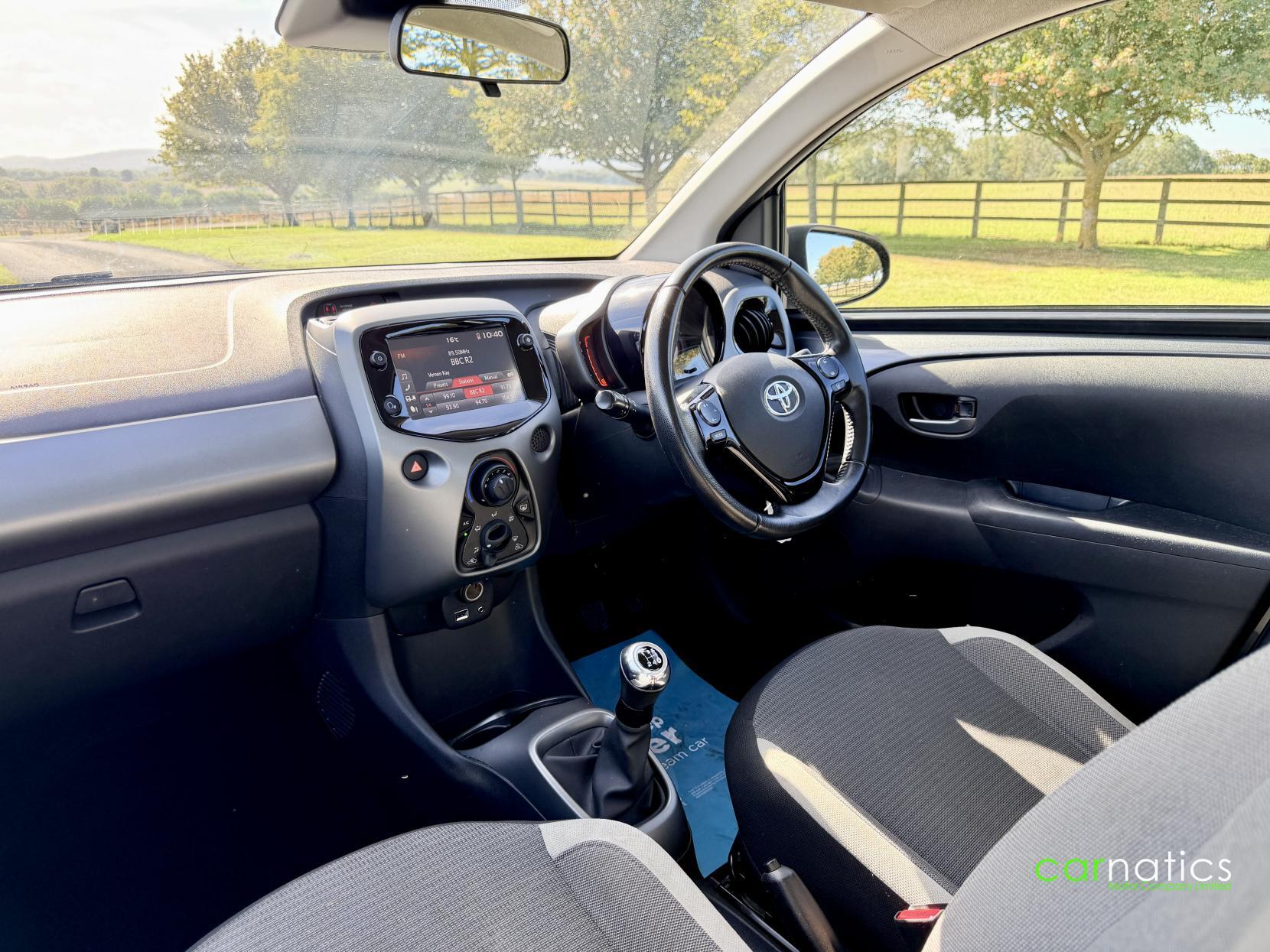Toyota Aygo view 12