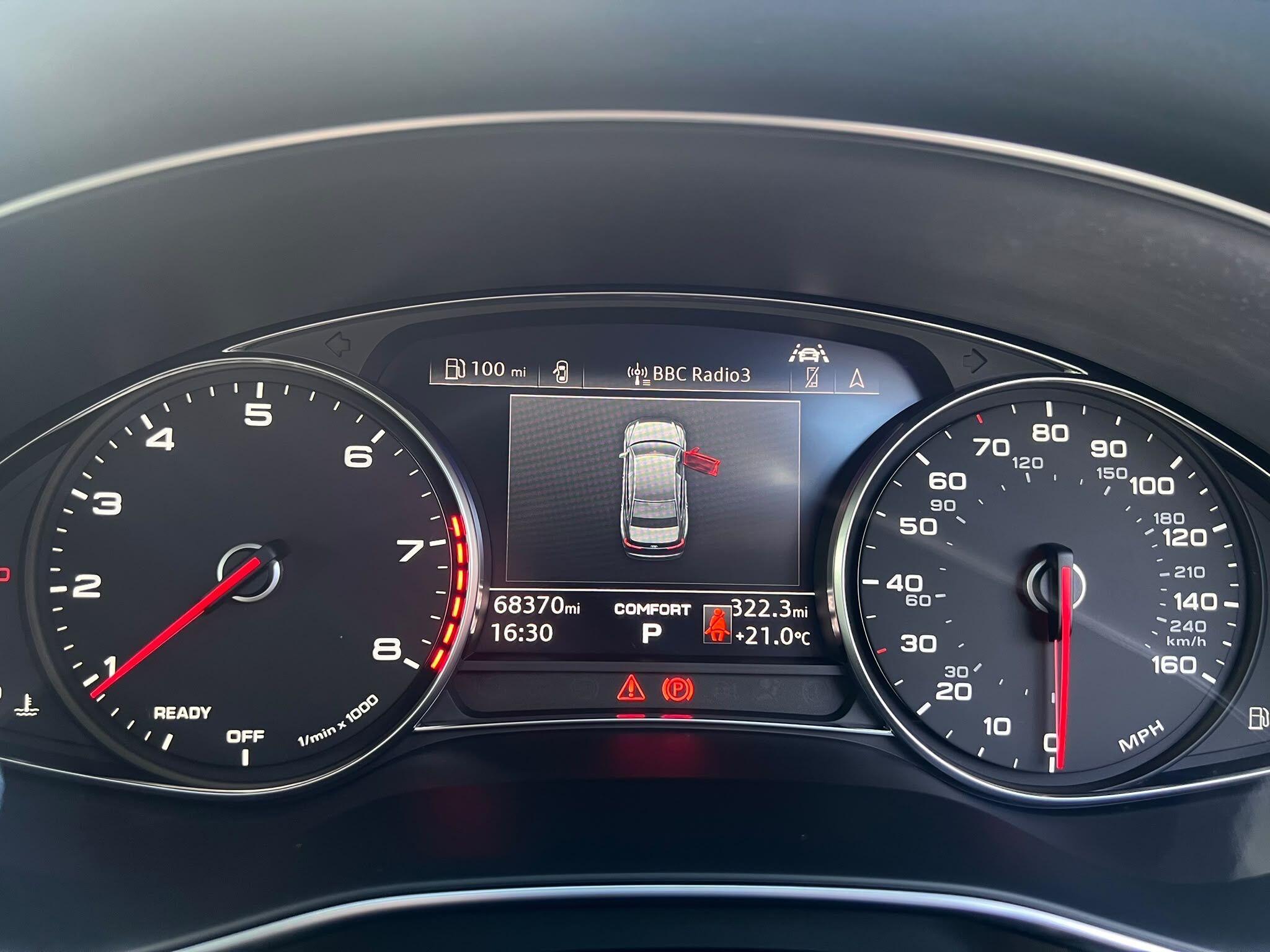 Audi A6 view 28